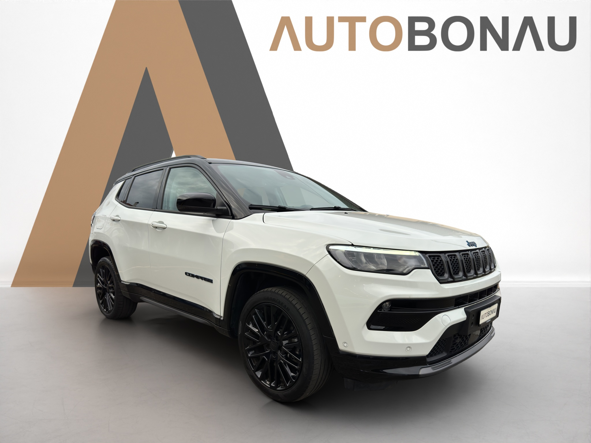 listing desktop thumbnail image 6