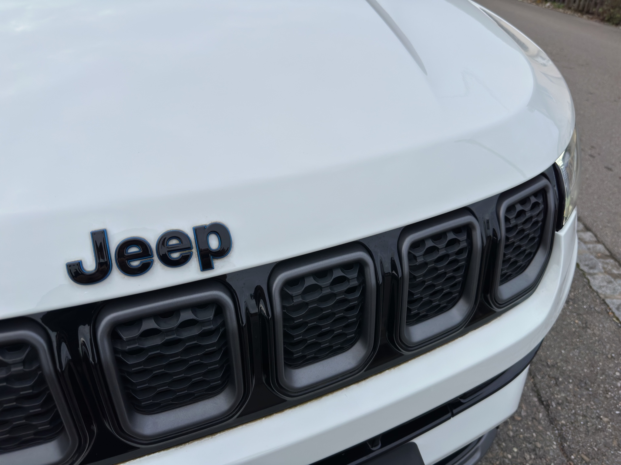 listing desktop thumbnail image 27