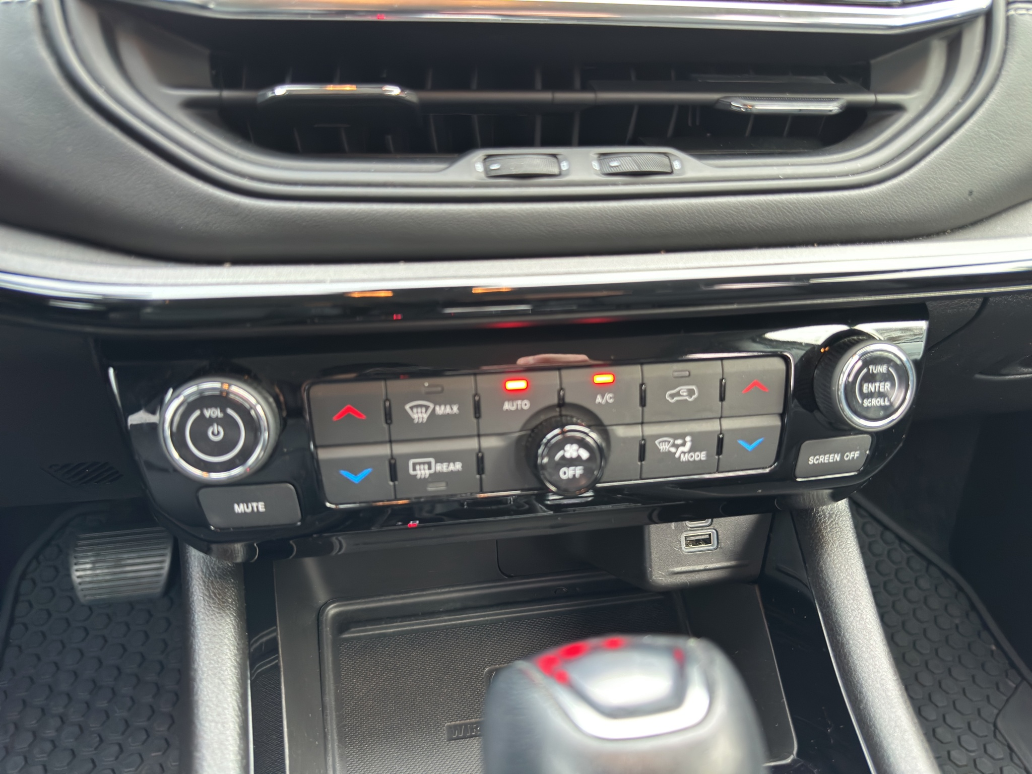 listing desktop thumbnail image 22