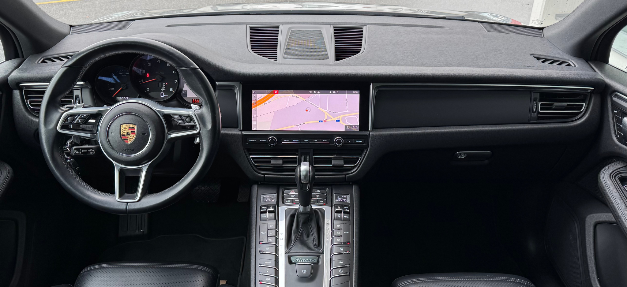 listing desktop thumbnail image 11