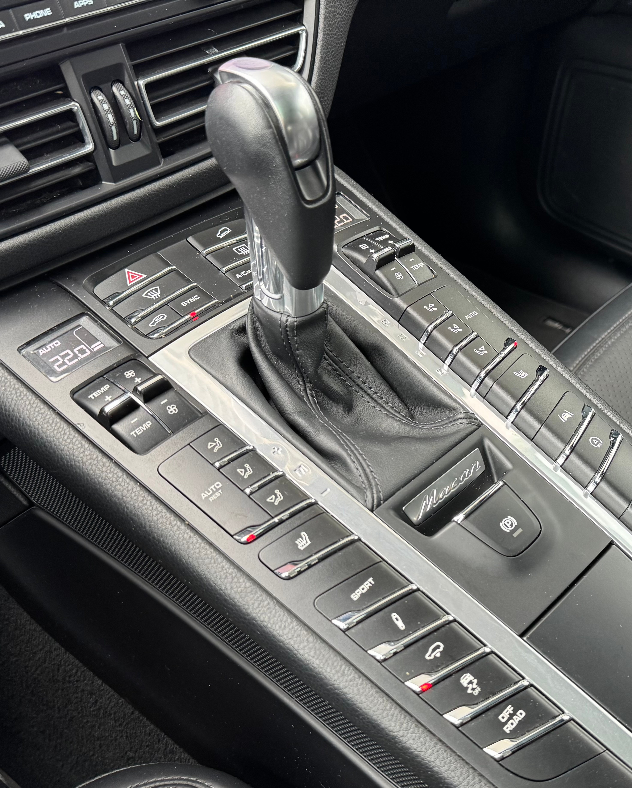 listing desktop thumbnail image 17