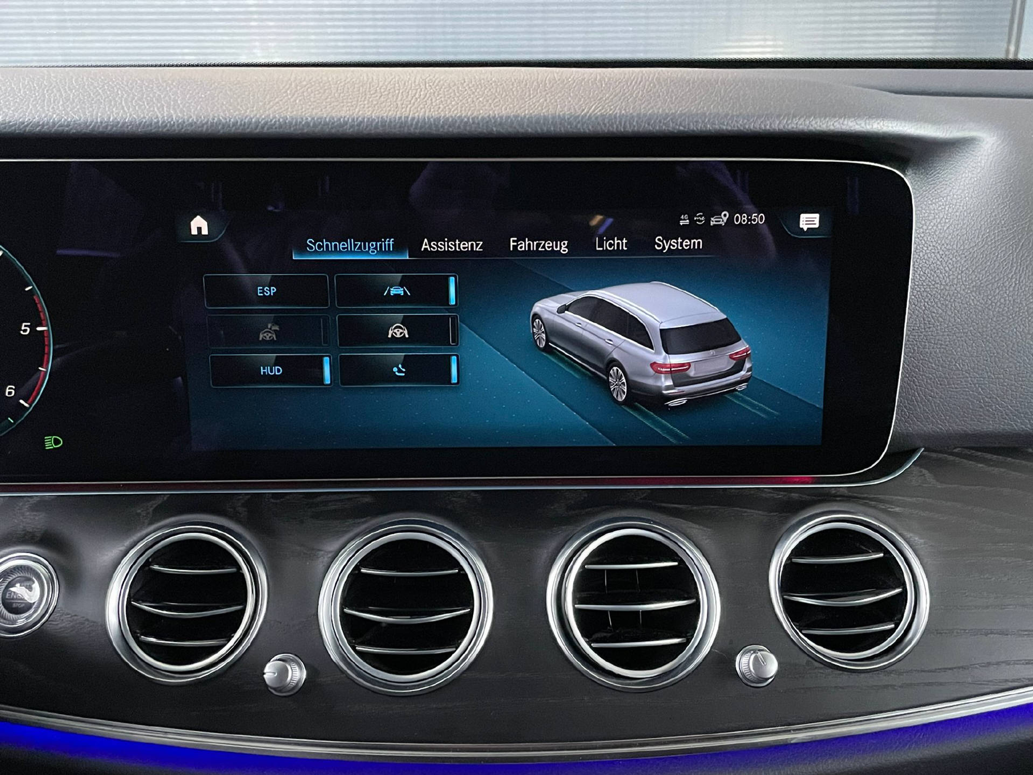 listing desktop thumbnail image 12