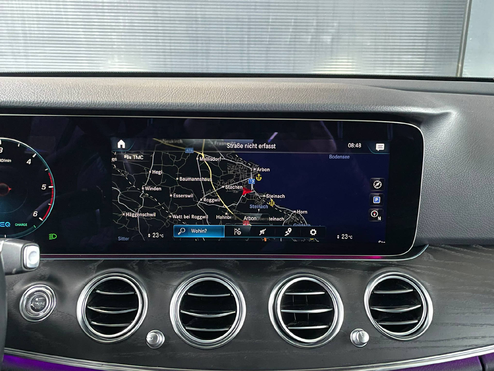 listing desktop thumbnail image 15