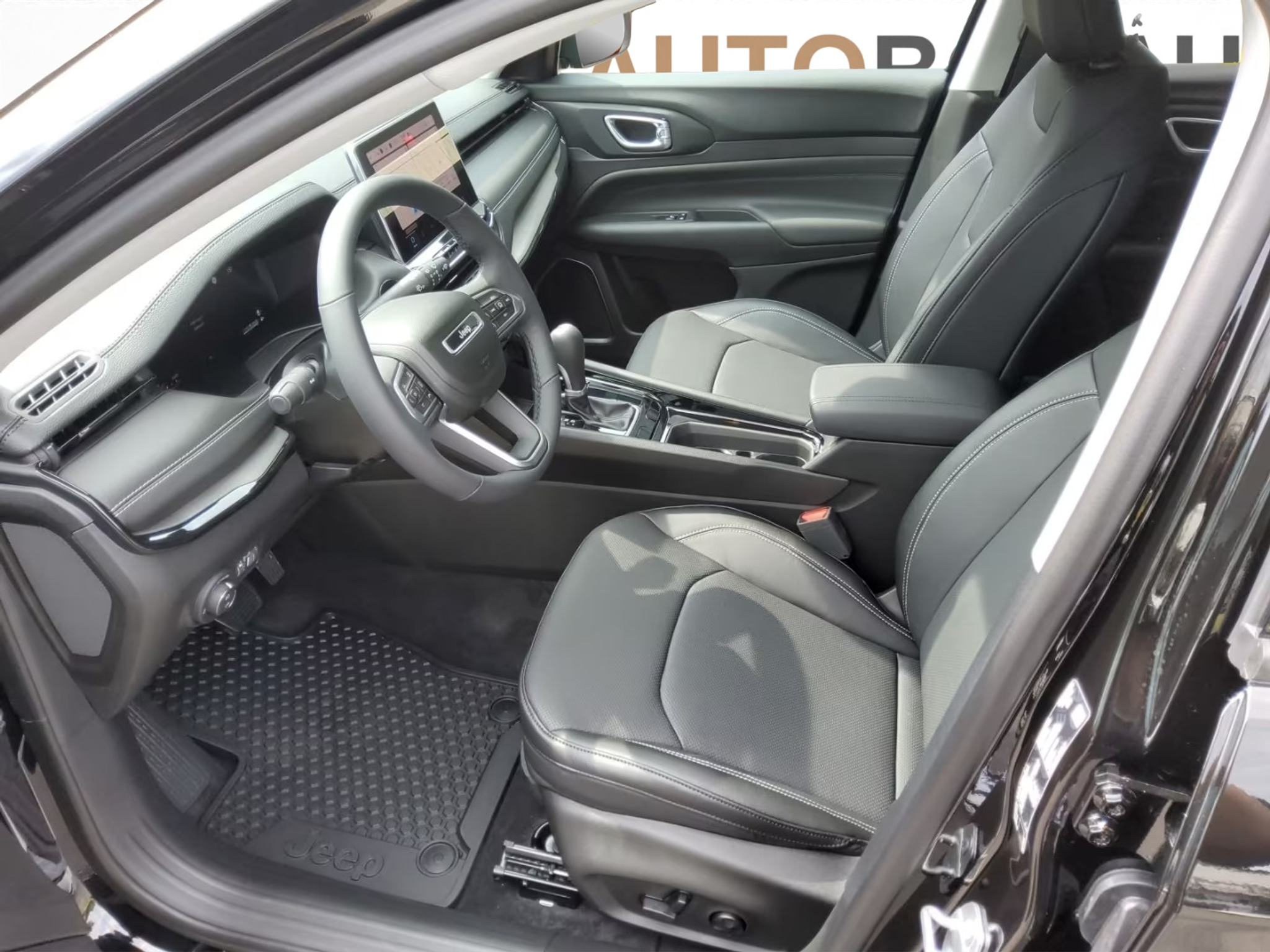 listing desktop thumbnail image 19