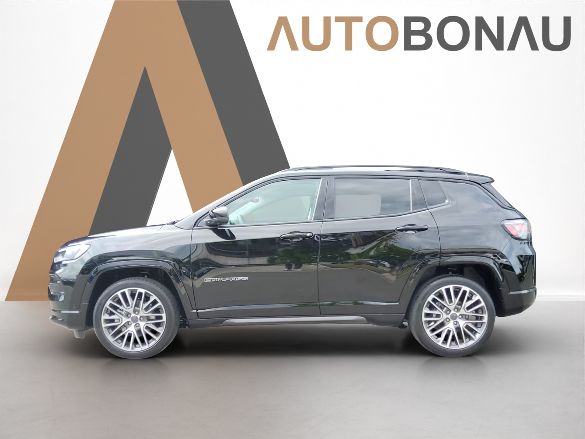 listing desktop thumbnail image 1