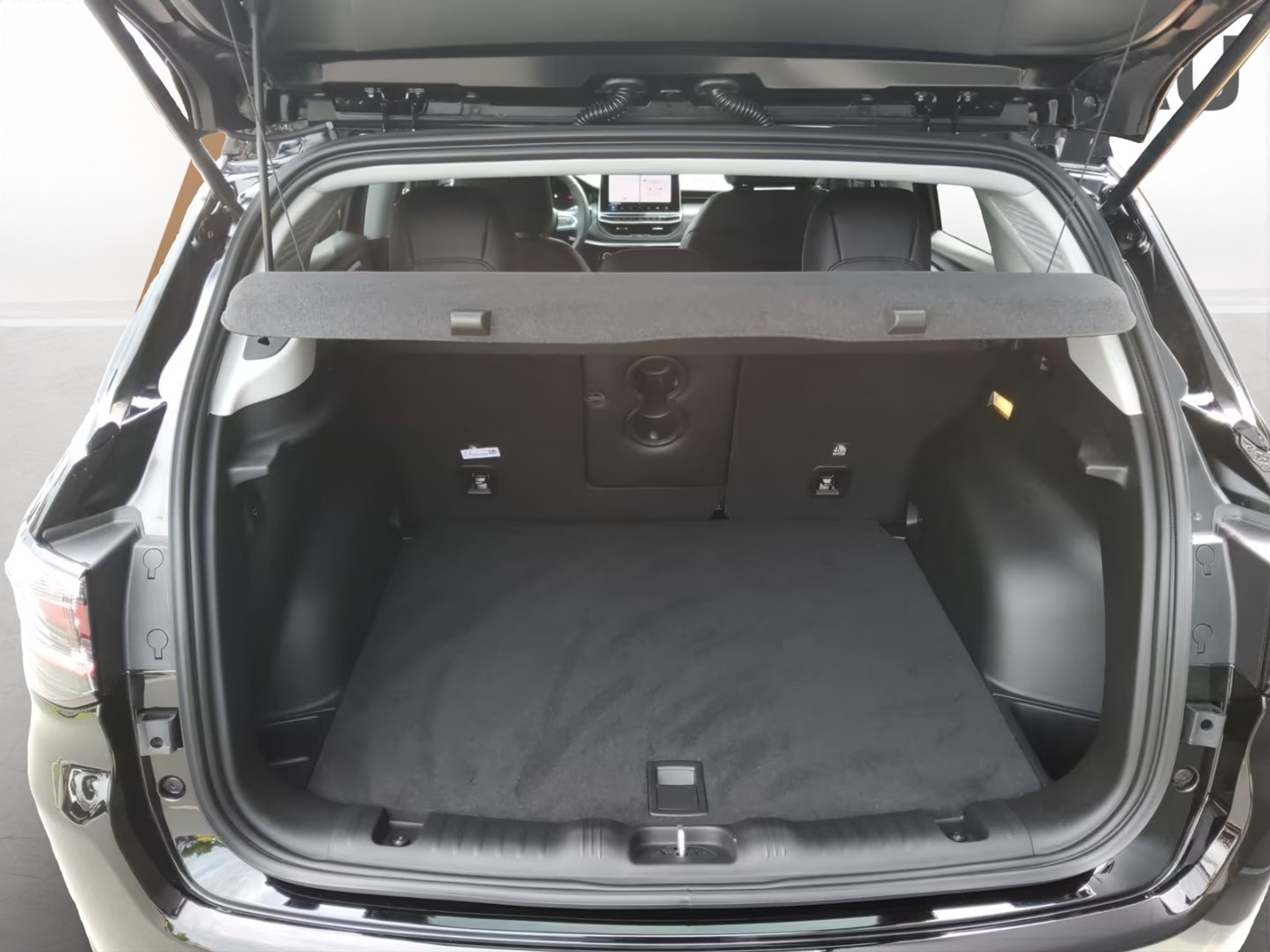 listing desktop thumbnail image 10