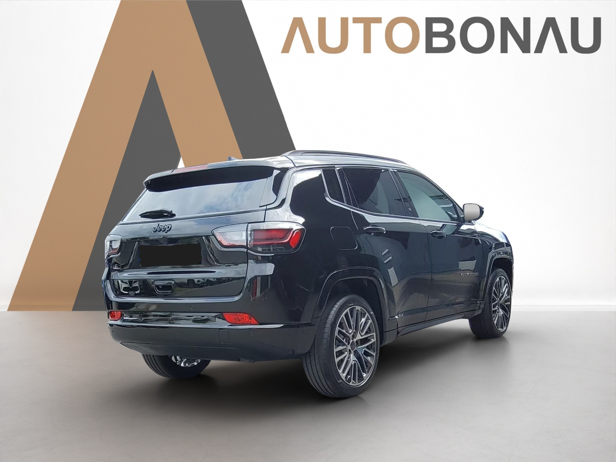 listing desktop thumbnail image 4