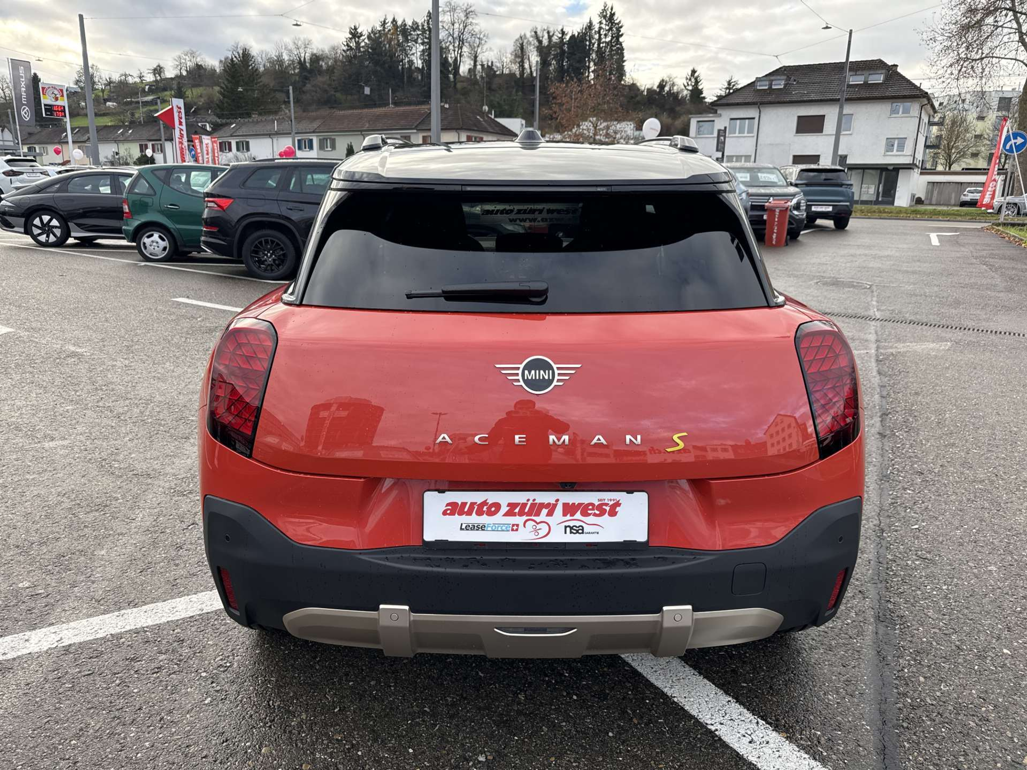 listing desktop thumbnail image 13