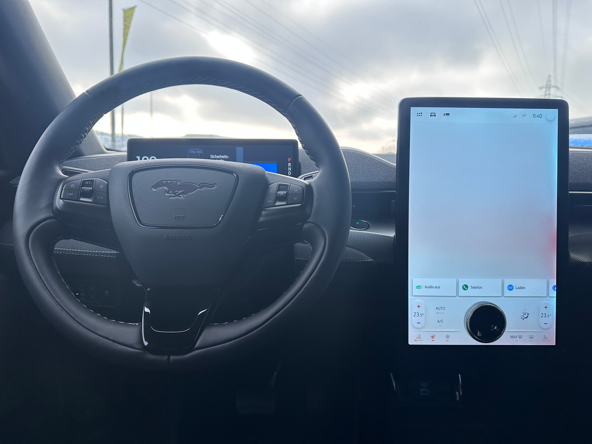 listing desktop thumbnail image 9