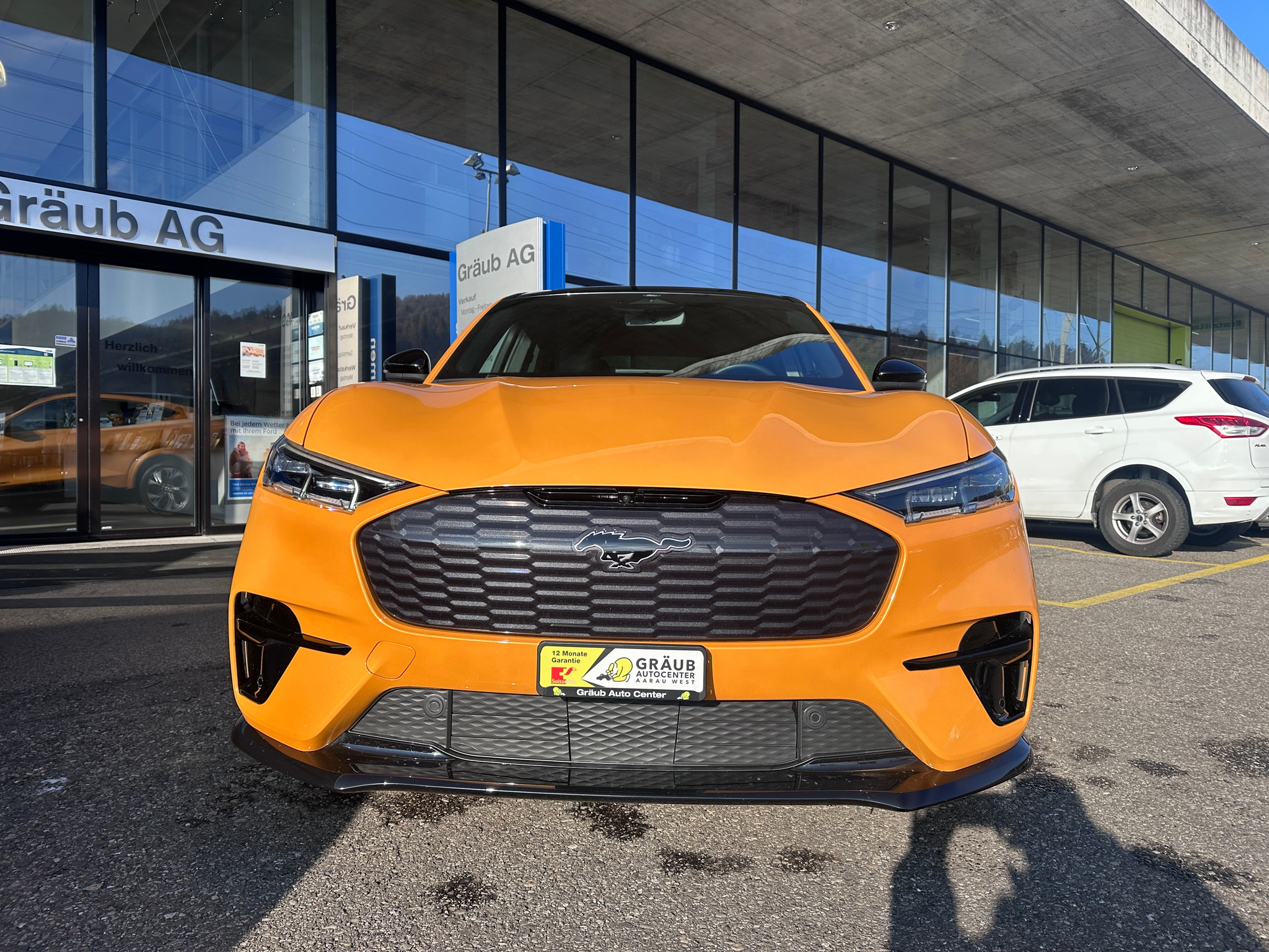 listing desktop thumbnail image 1