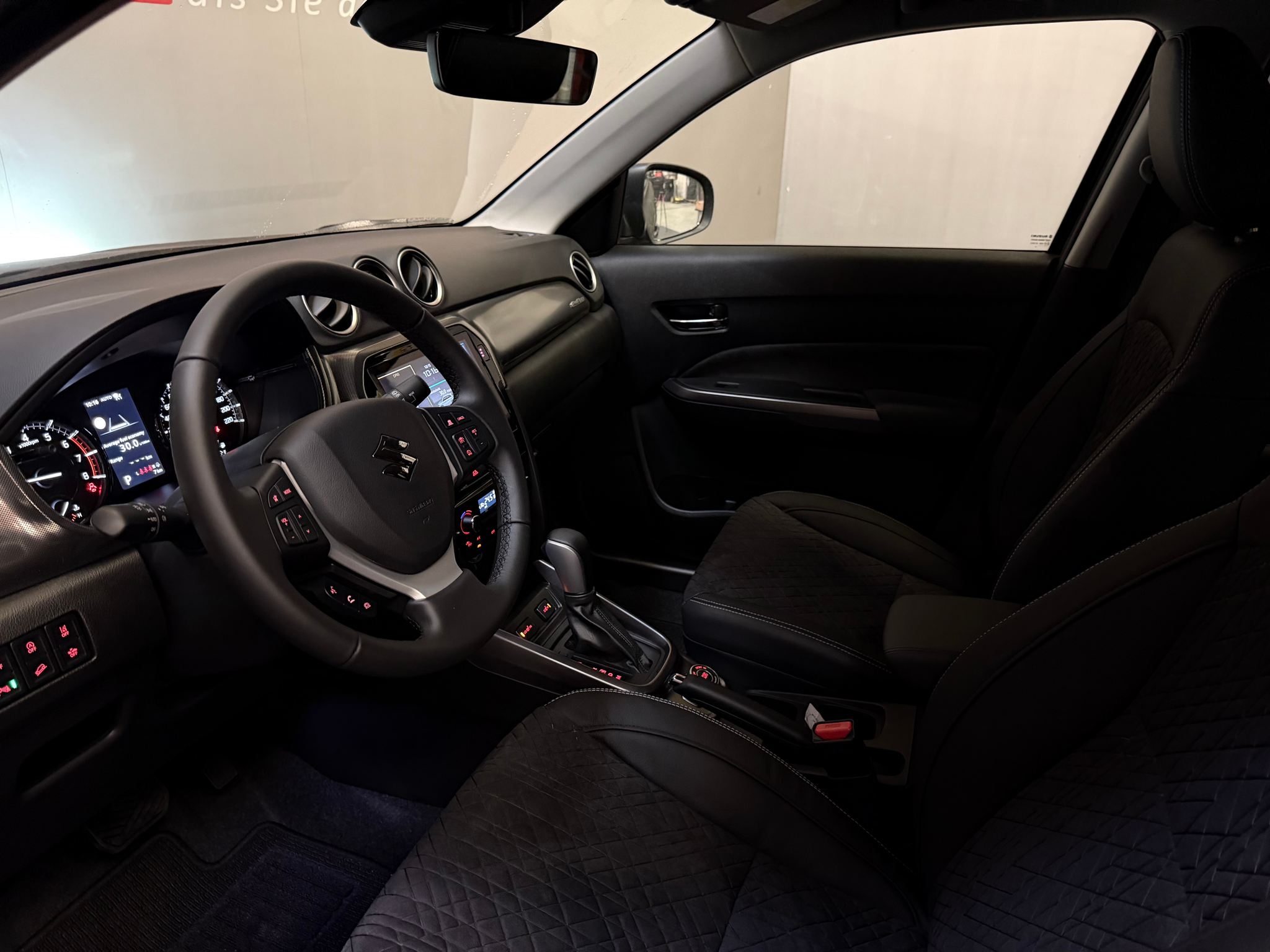 listing desktop thumbnail image 12