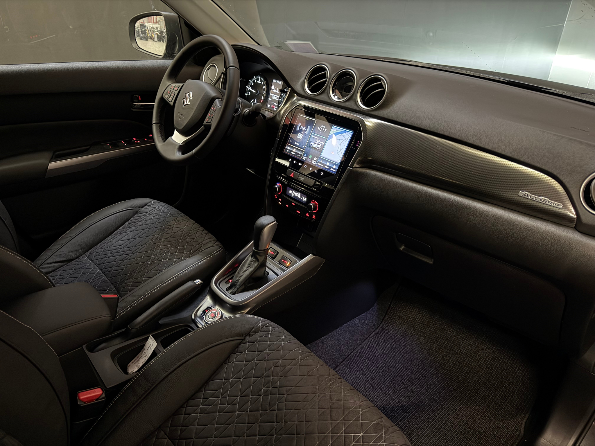 listing desktop thumbnail image 17