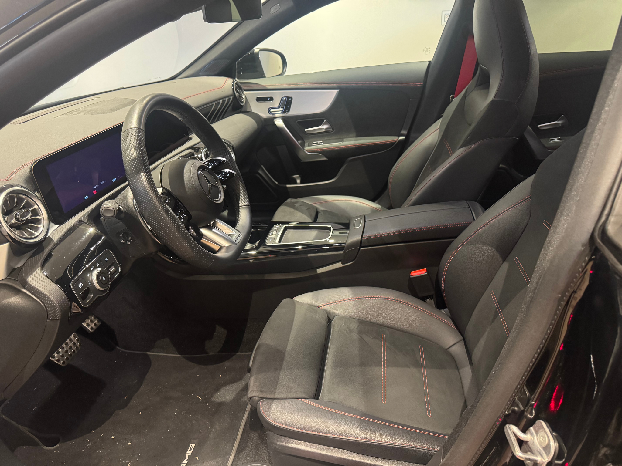 listing desktop thumbnail image 10