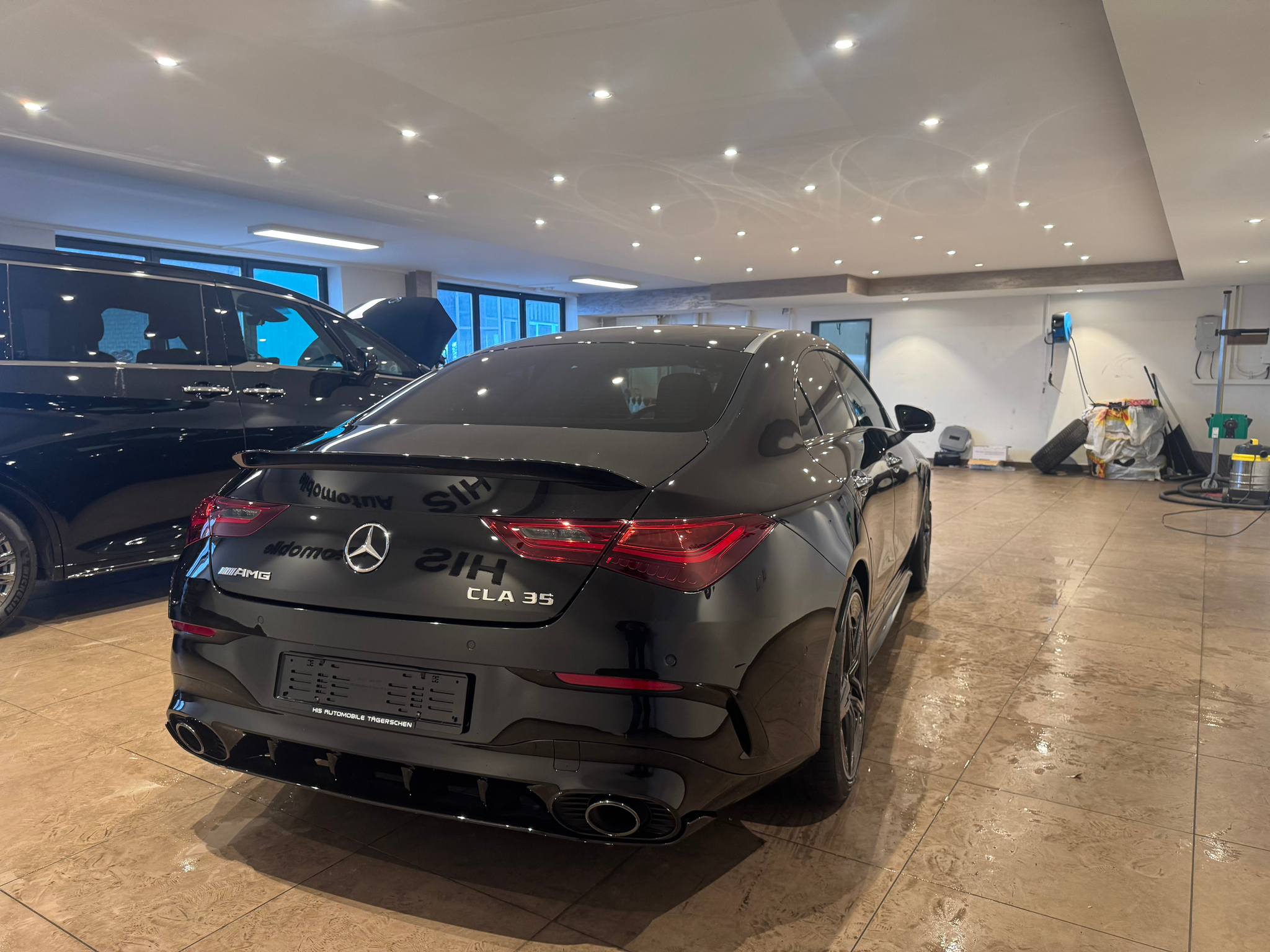 listing desktop thumbnail image 3