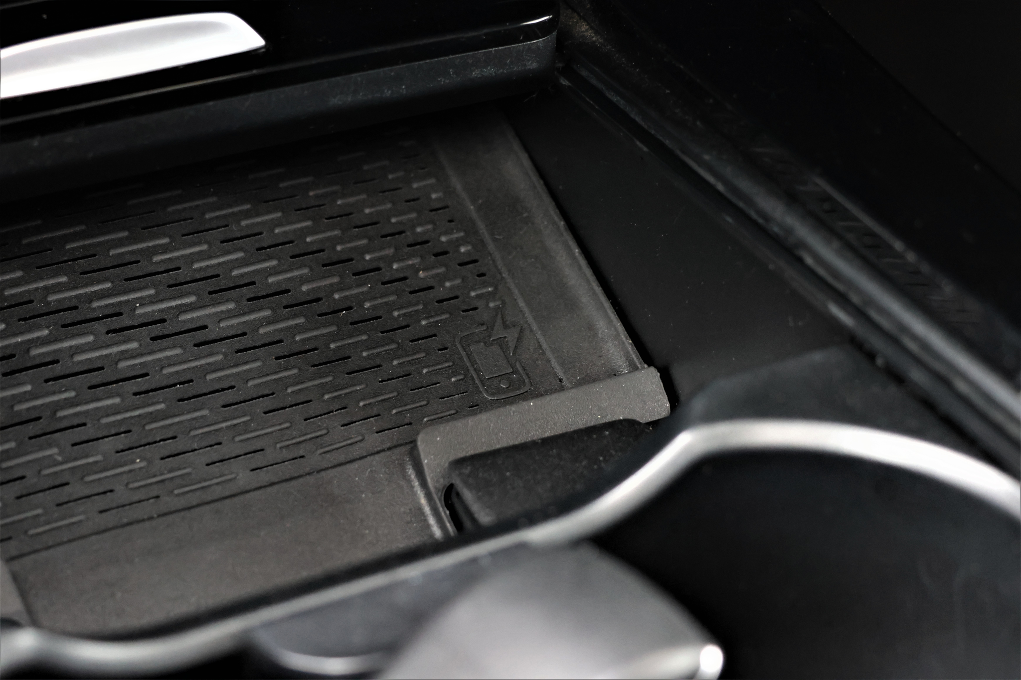 listing desktop thumbnail image 23