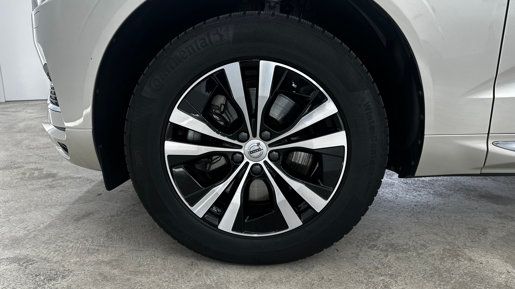 listing desktop thumbnail image 7