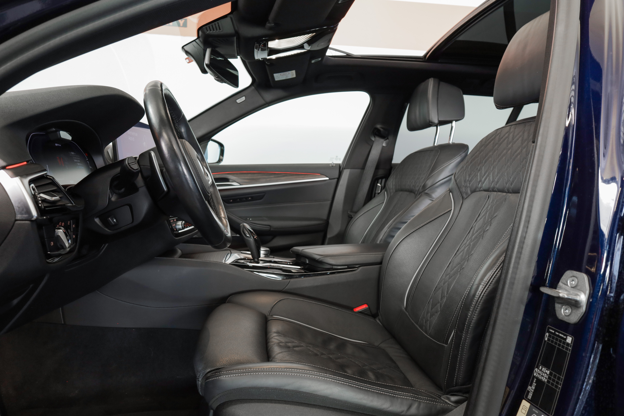 listing desktop thumbnail image 7