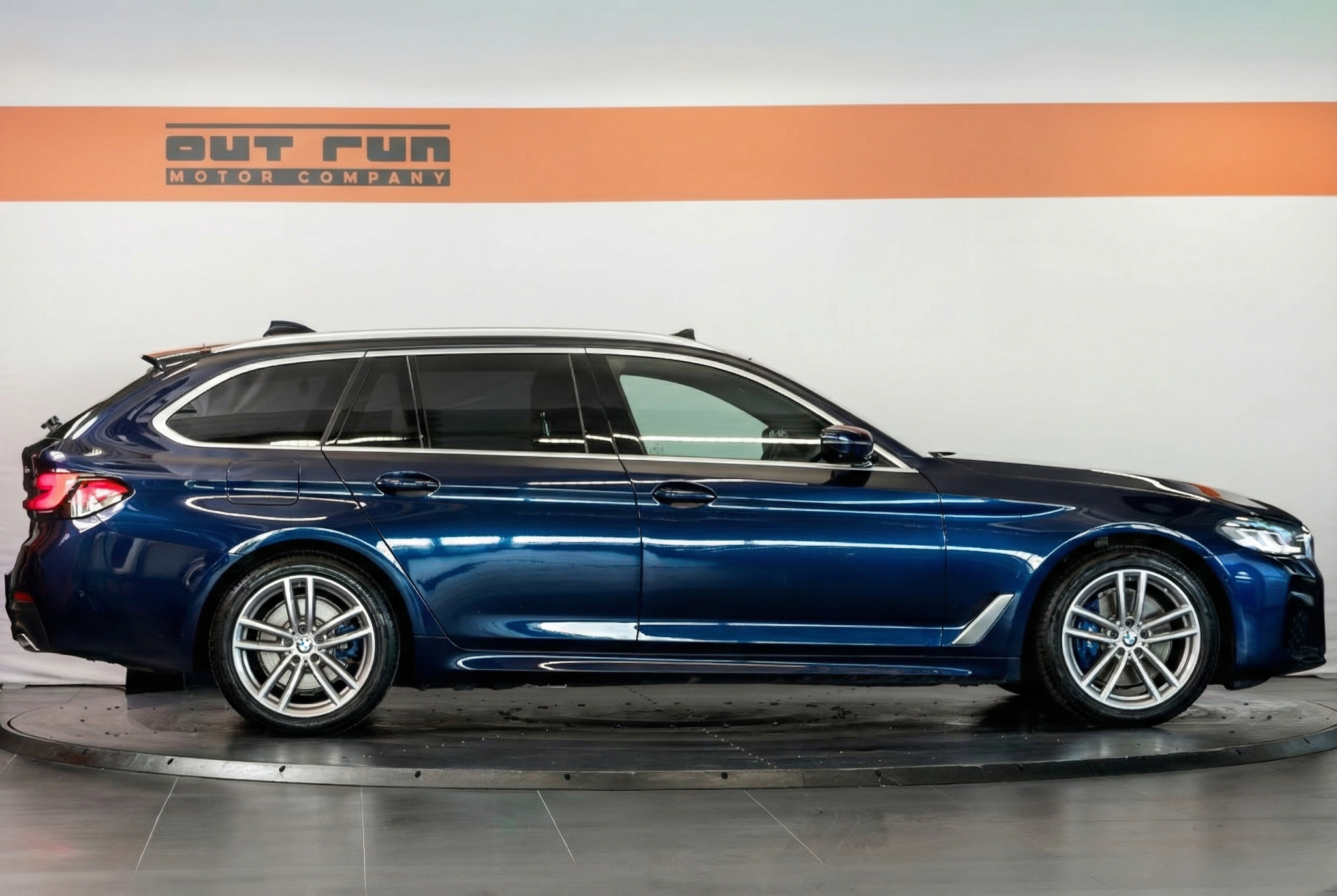 listing desktop thumbnail image 3