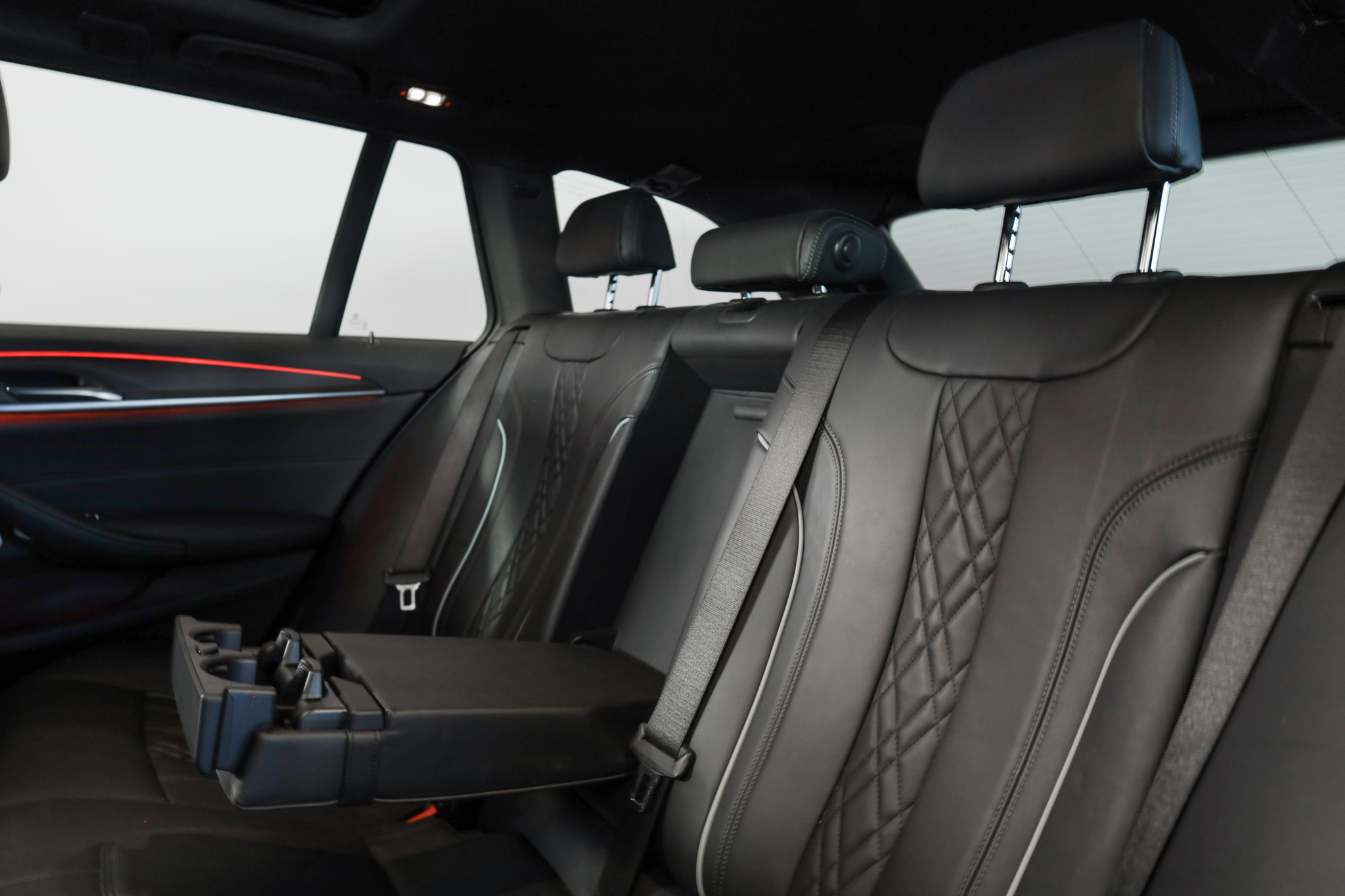 listing desktop thumbnail image 8