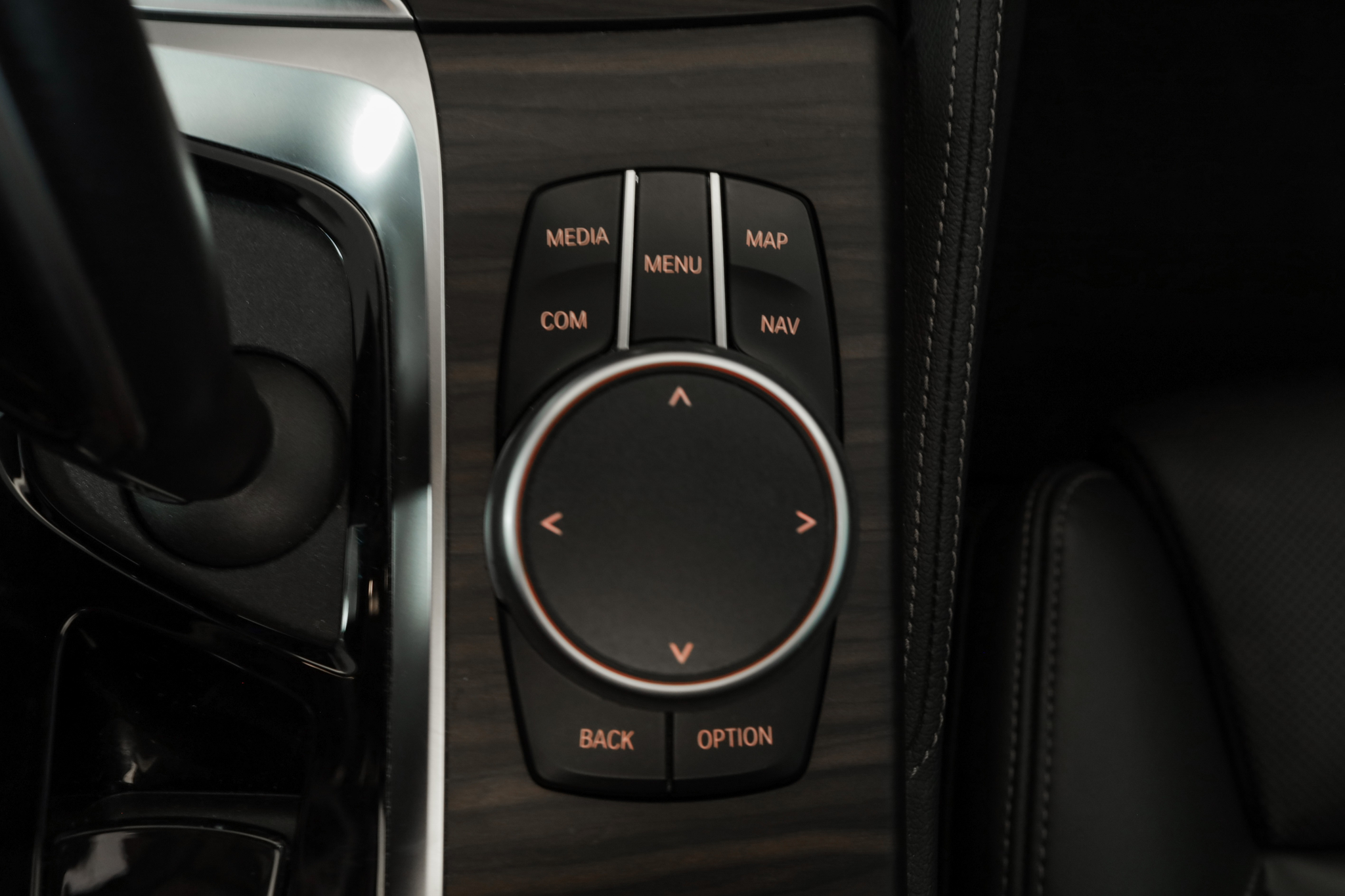 listing desktop thumbnail image 16