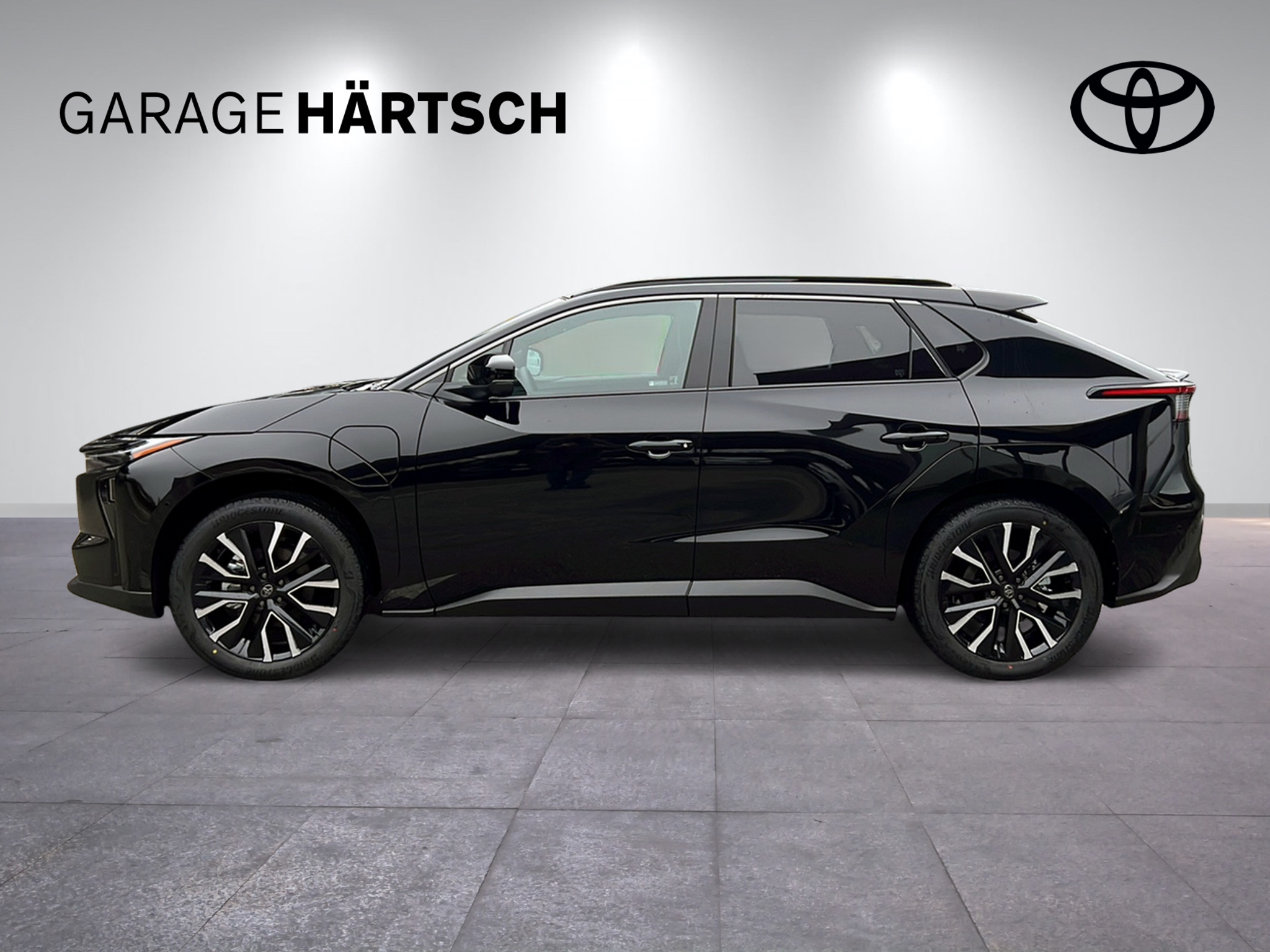 listing desktop thumbnail image 1