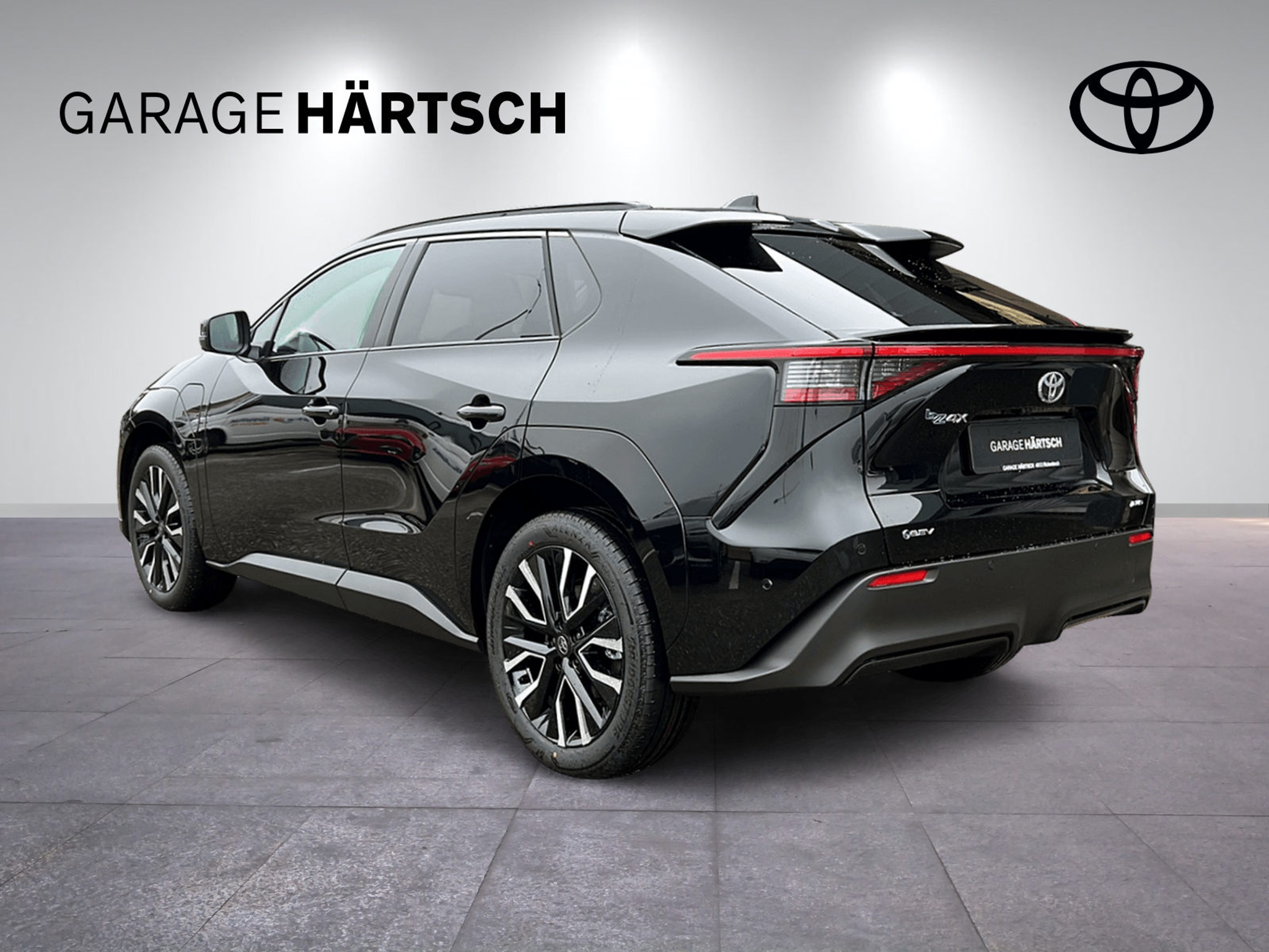 listing desktop thumbnail image 3