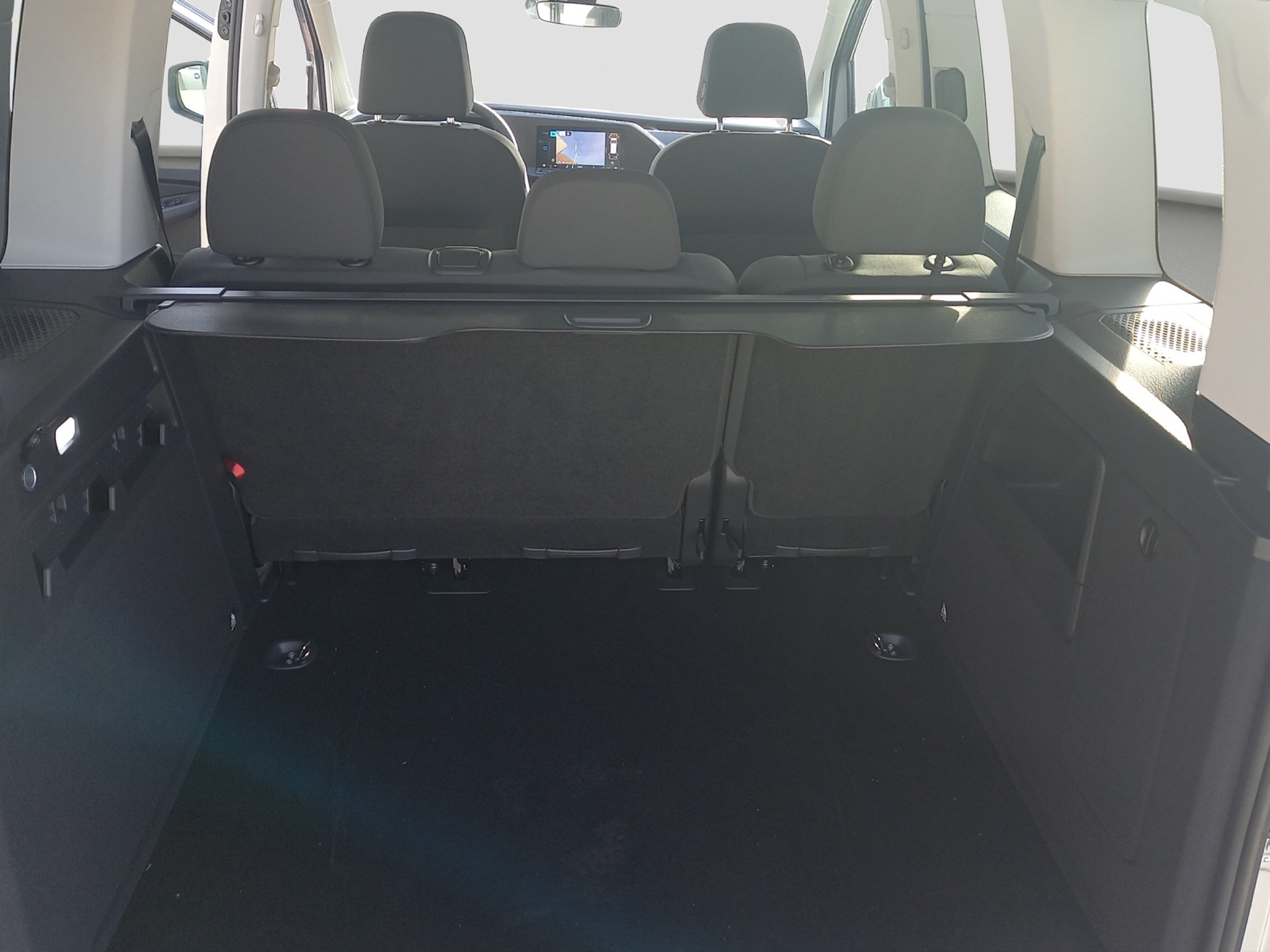 listing desktop thumbnail image 9