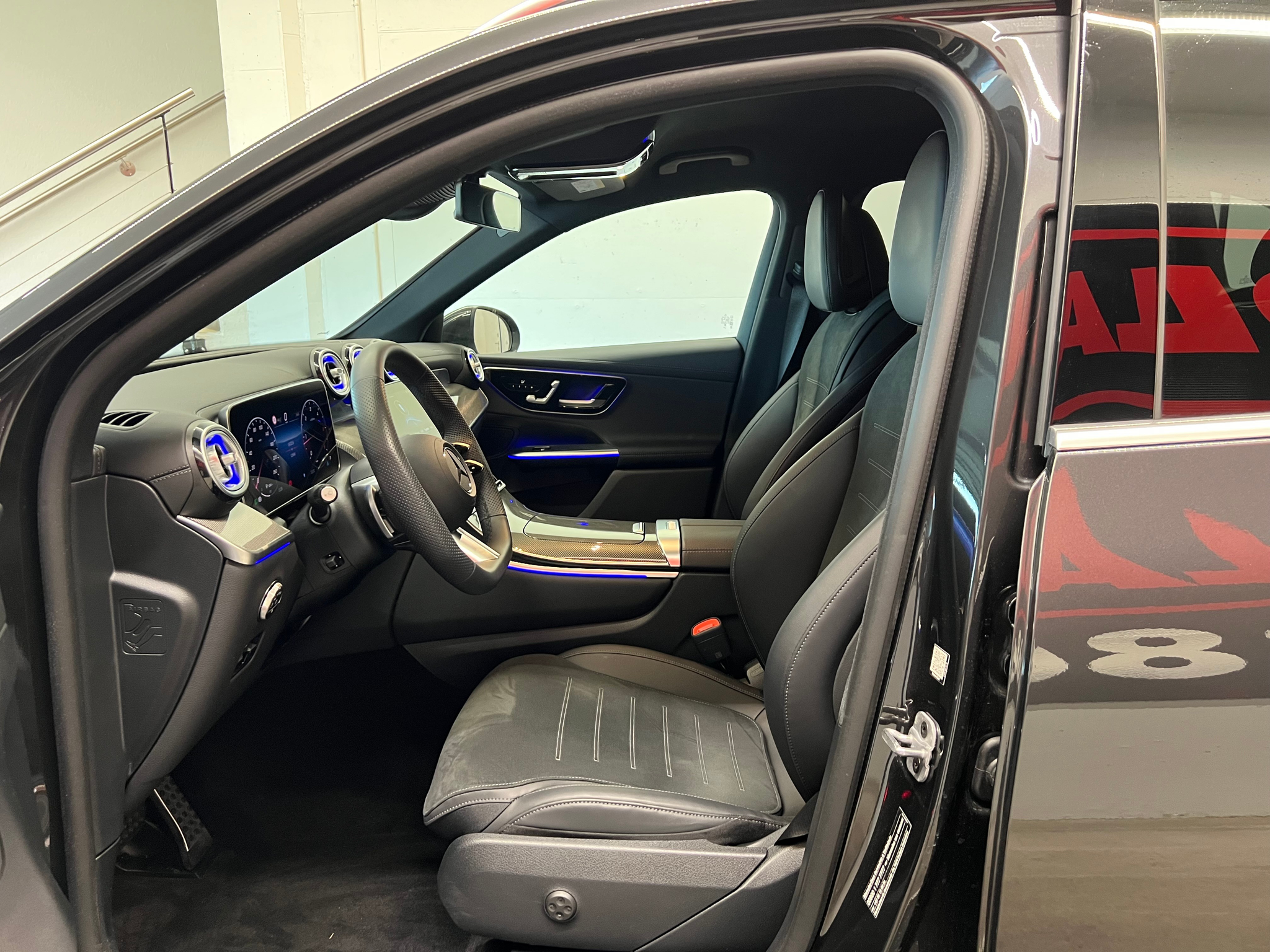 listing desktop thumbnail image 14