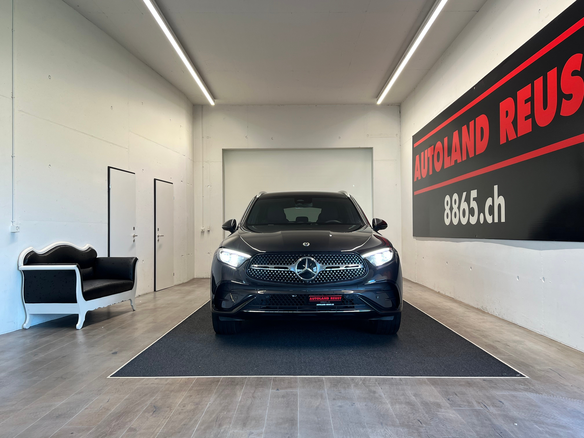 listing desktop thumbnail image 2