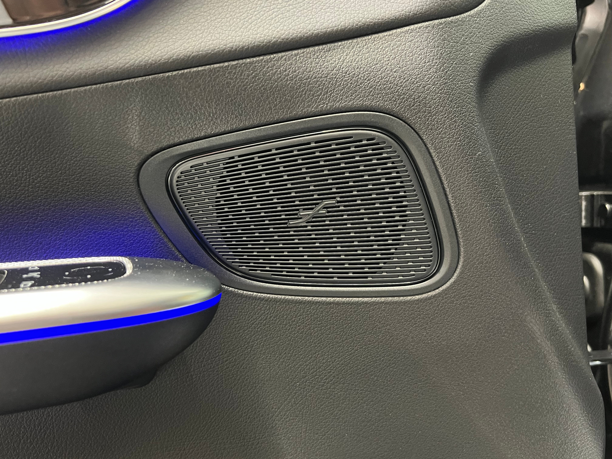 listing desktop thumbnail image 13