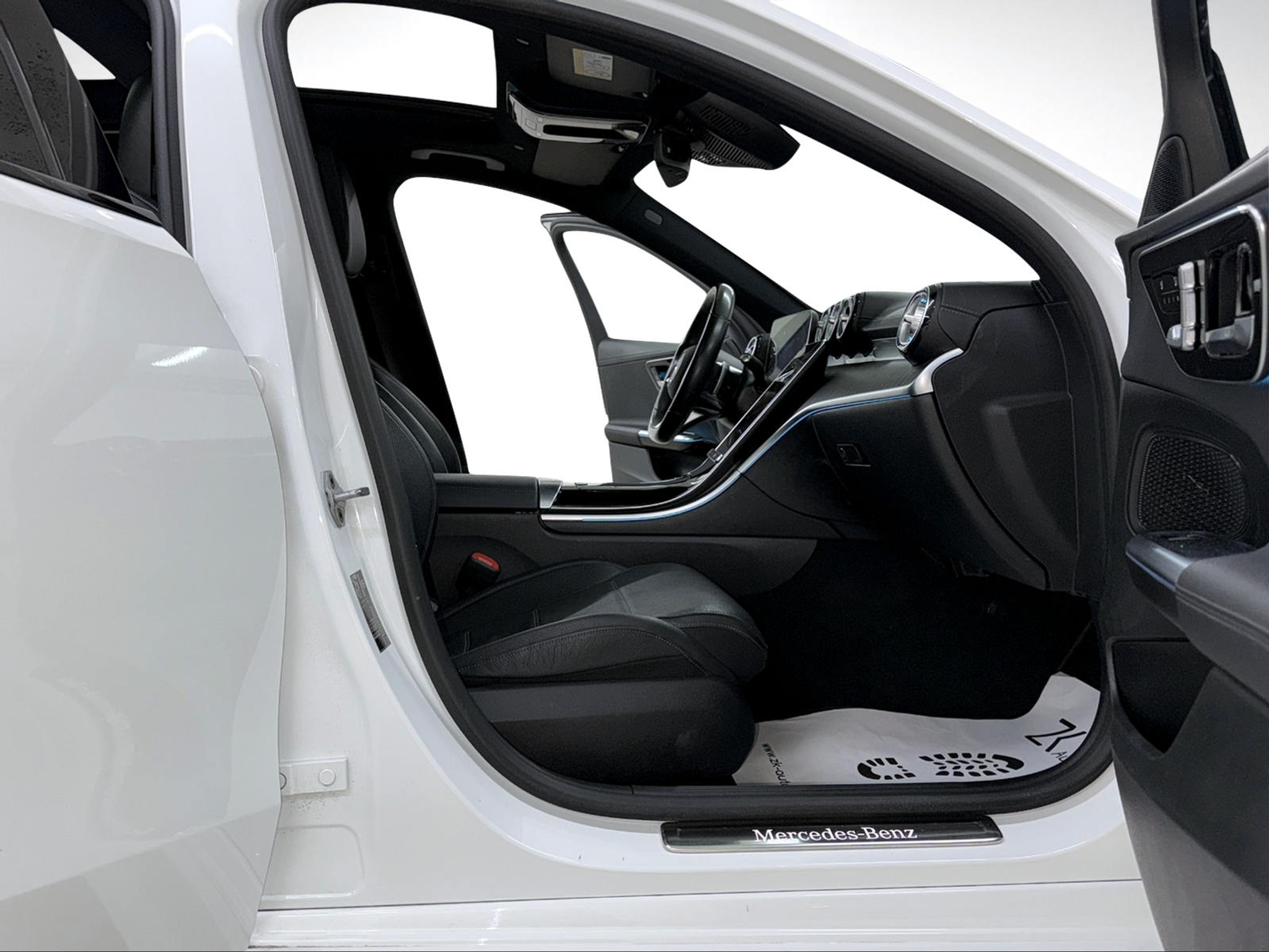 listing desktop thumbnail image 9