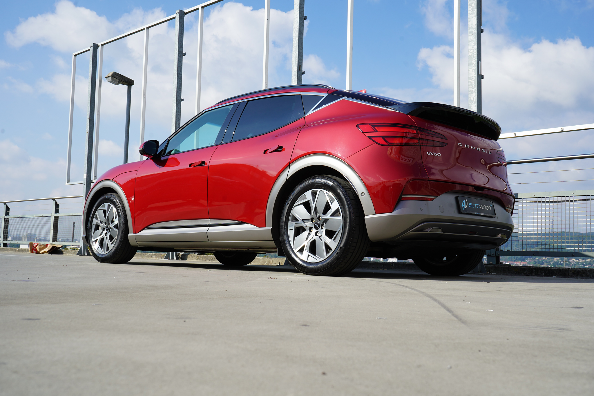 listing desktop thumbnail image 9