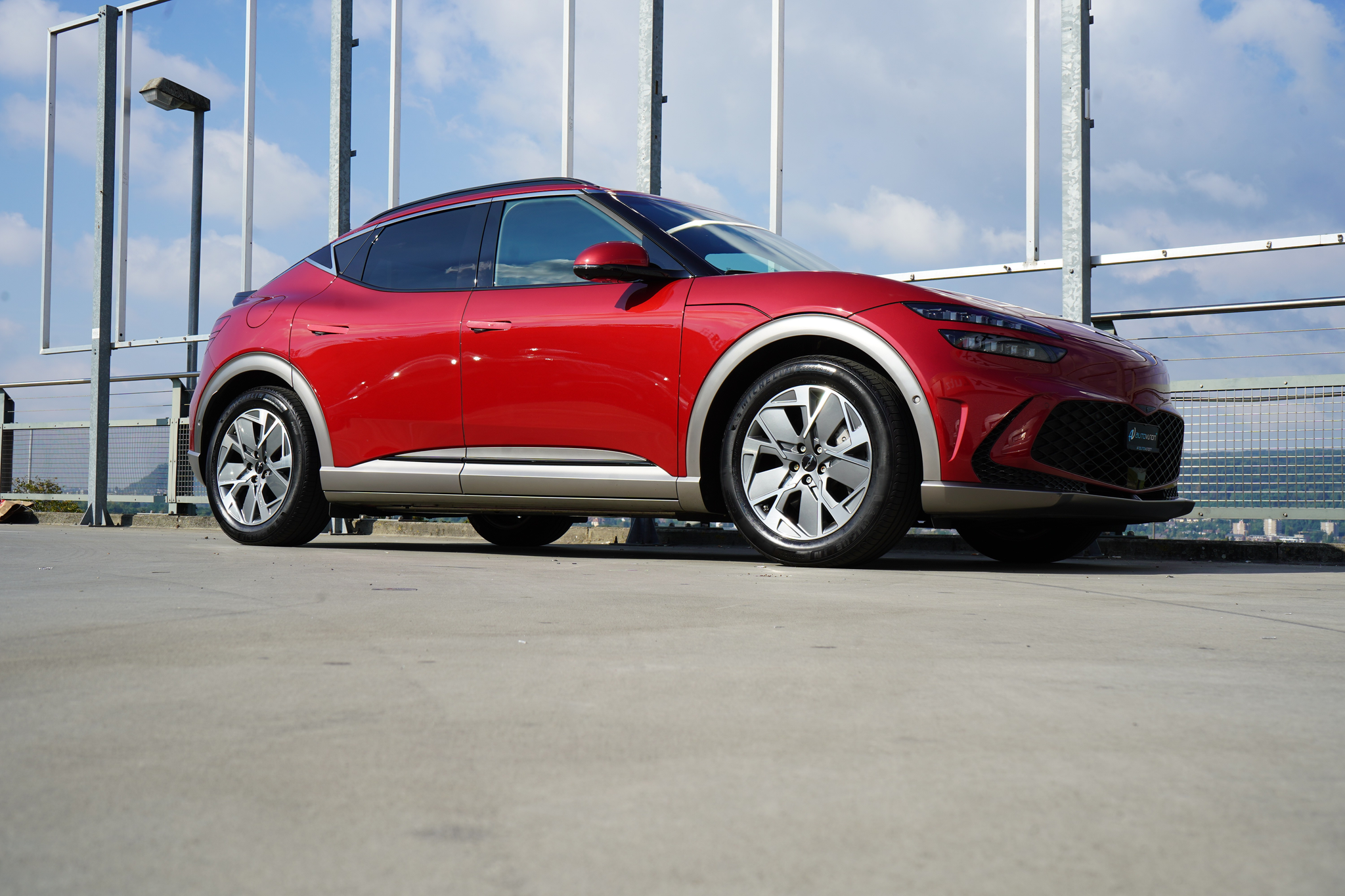 listing desktop thumbnail image 6