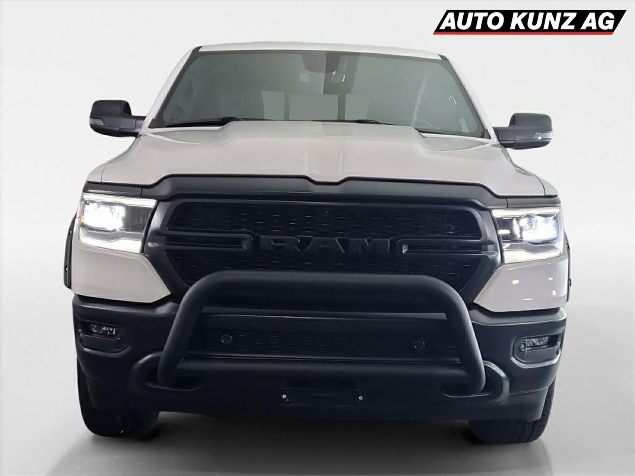 listing desktop thumbnail image 2