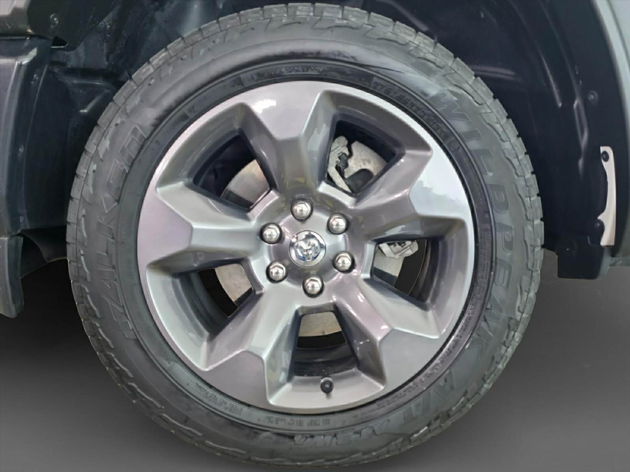 listing desktop thumbnail image 15