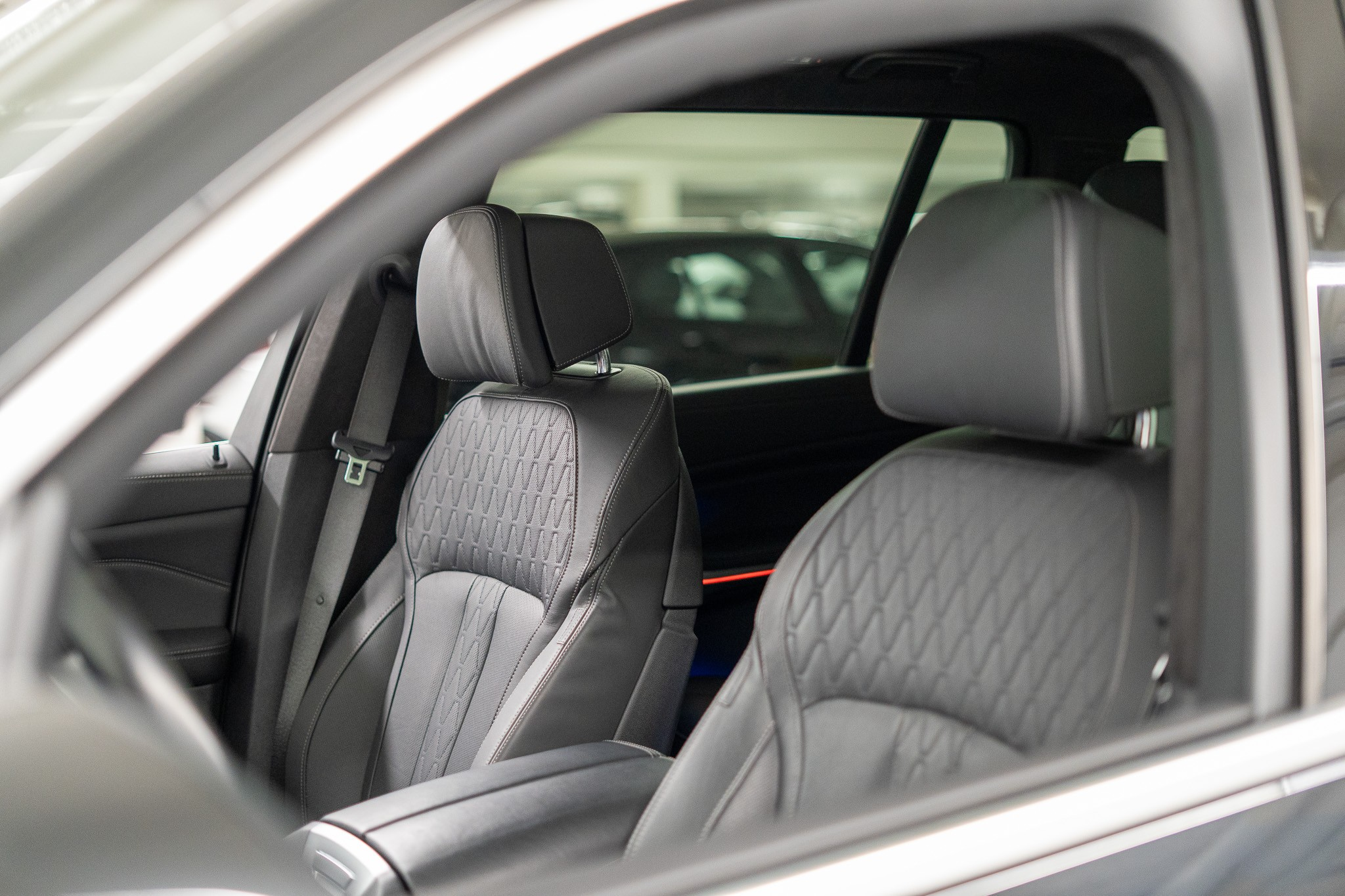 listing desktop thumbnail image 11