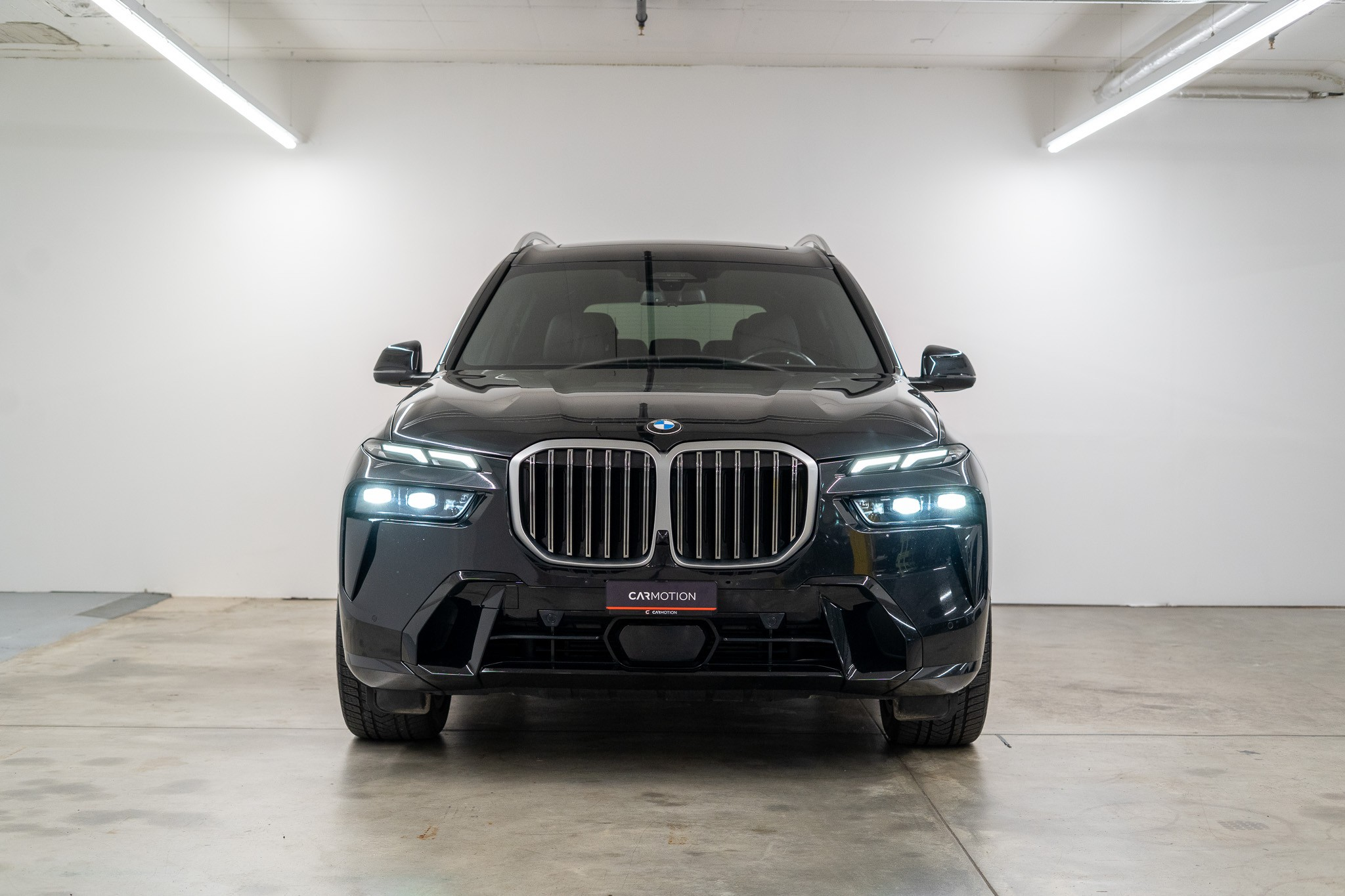 listing desktop thumbnail image 1