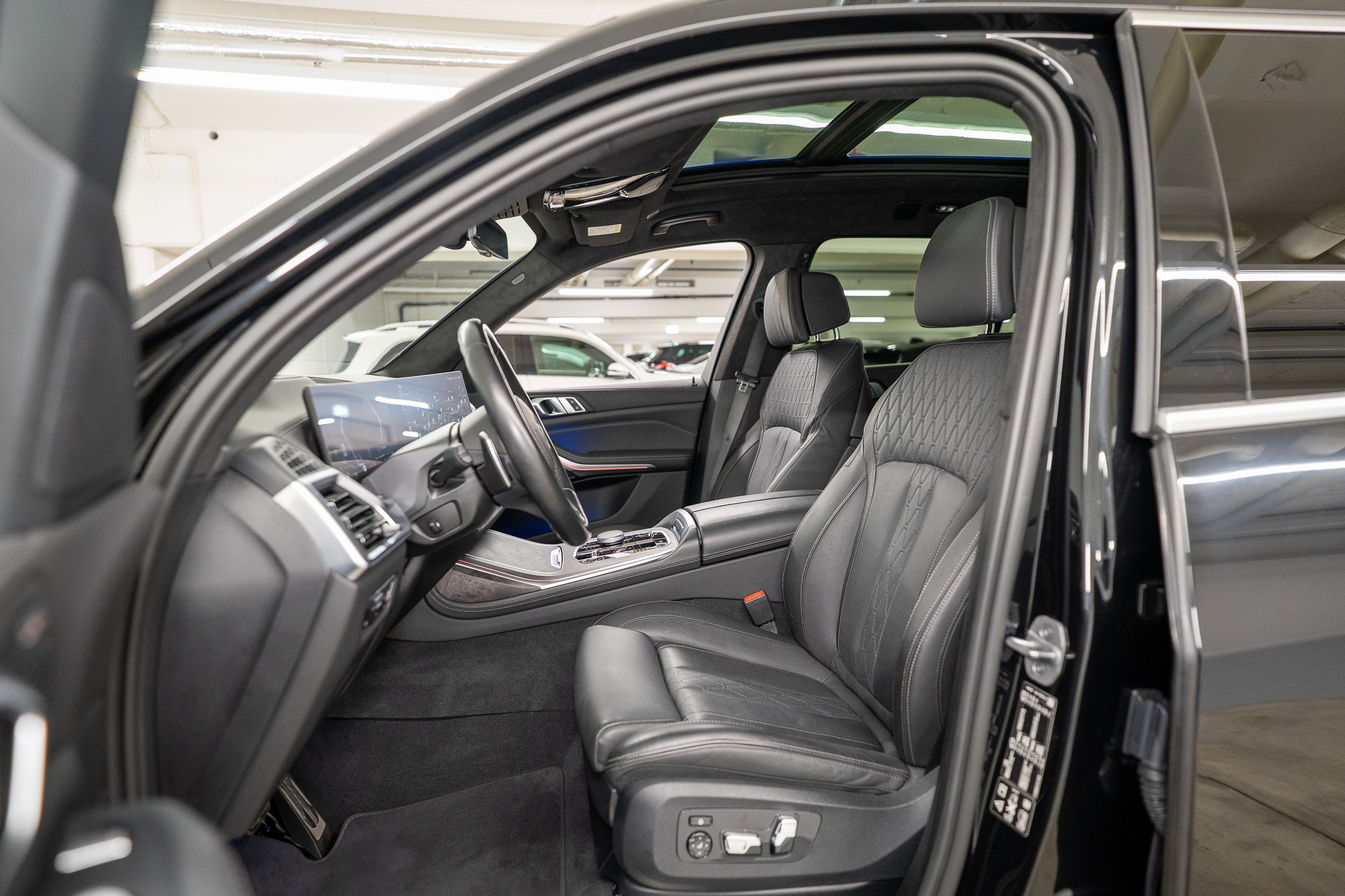 listing desktop thumbnail image 7