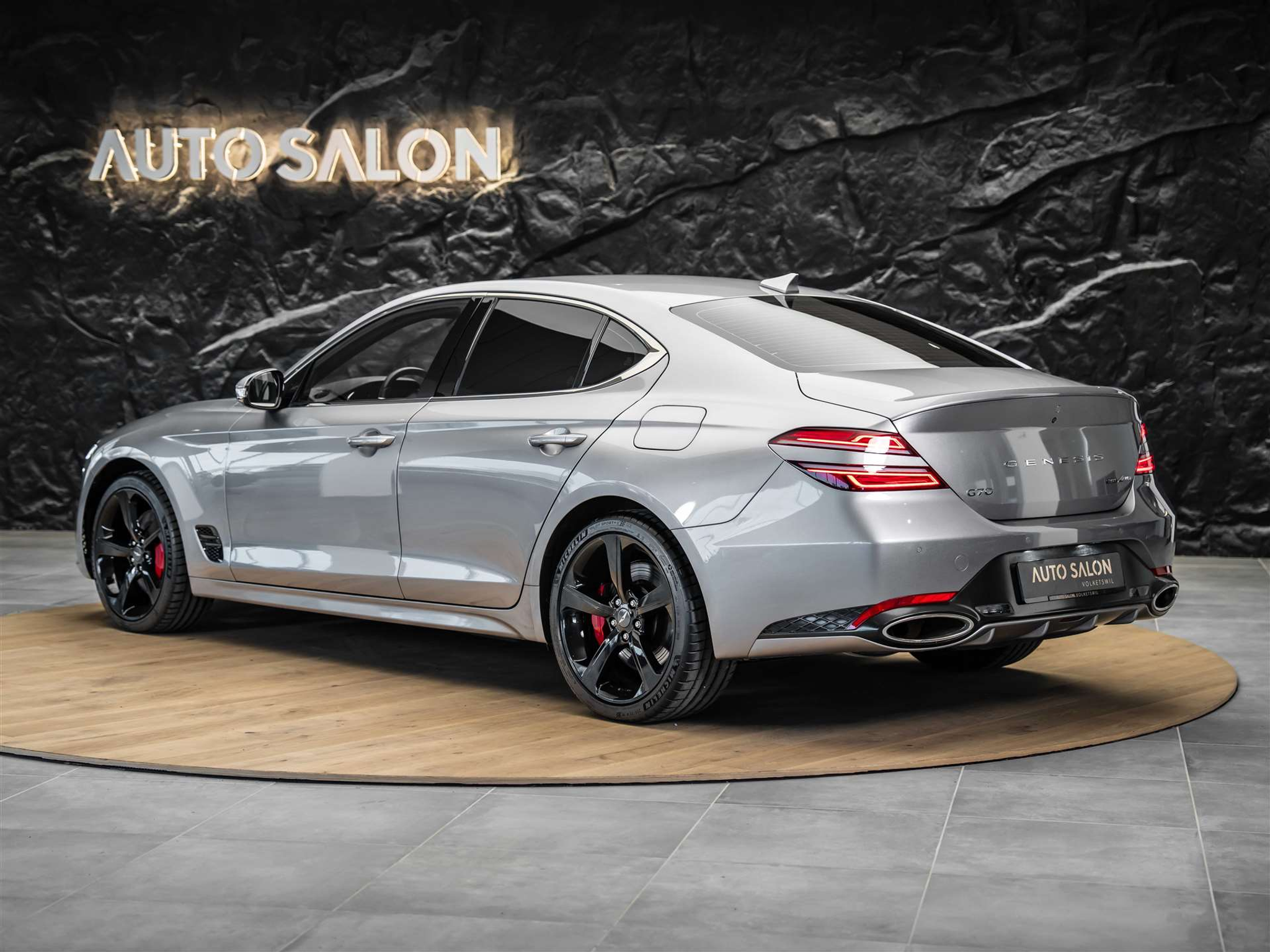 listing desktop thumbnail image 2