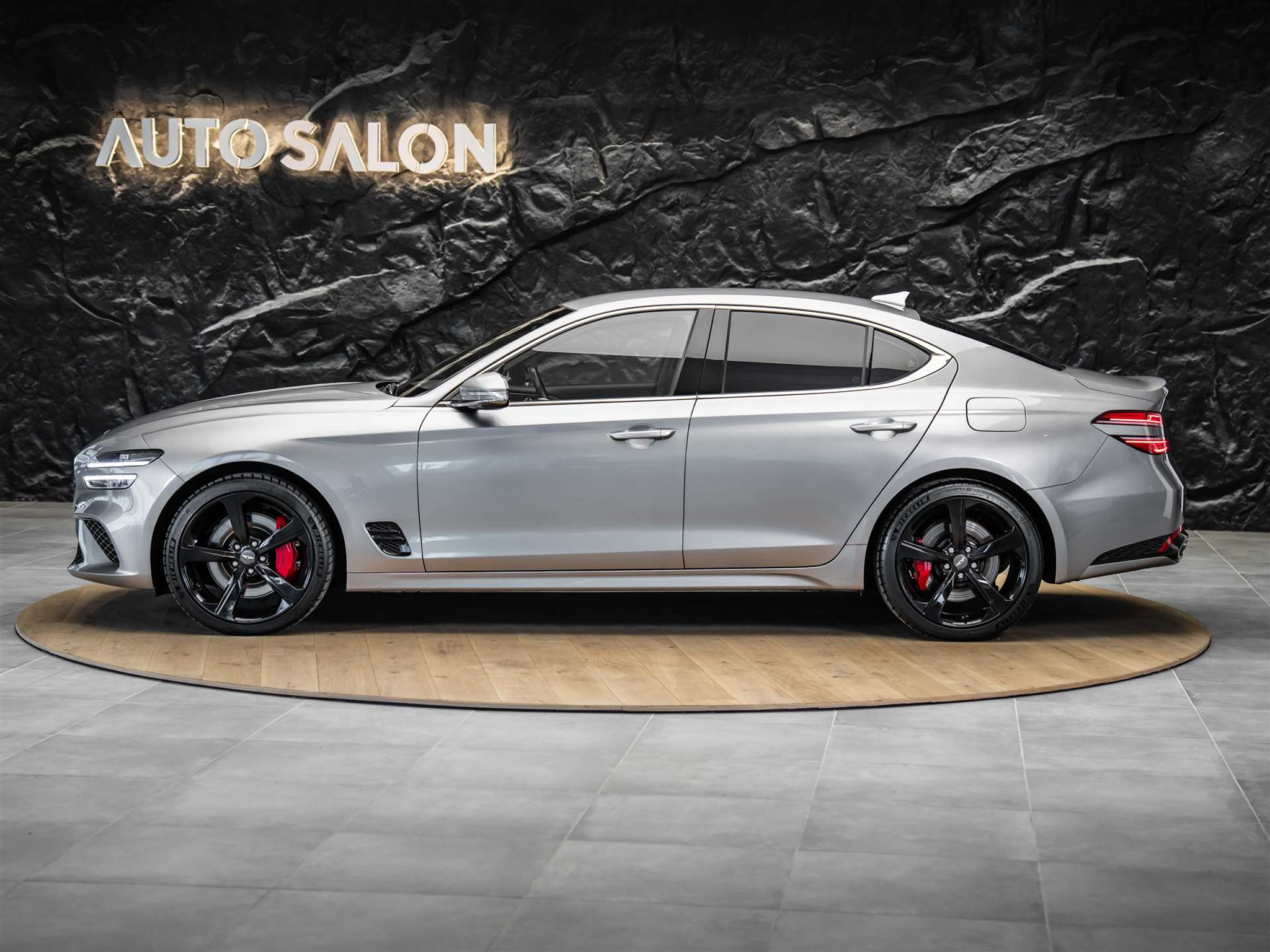 listing desktop thumbnail image 1