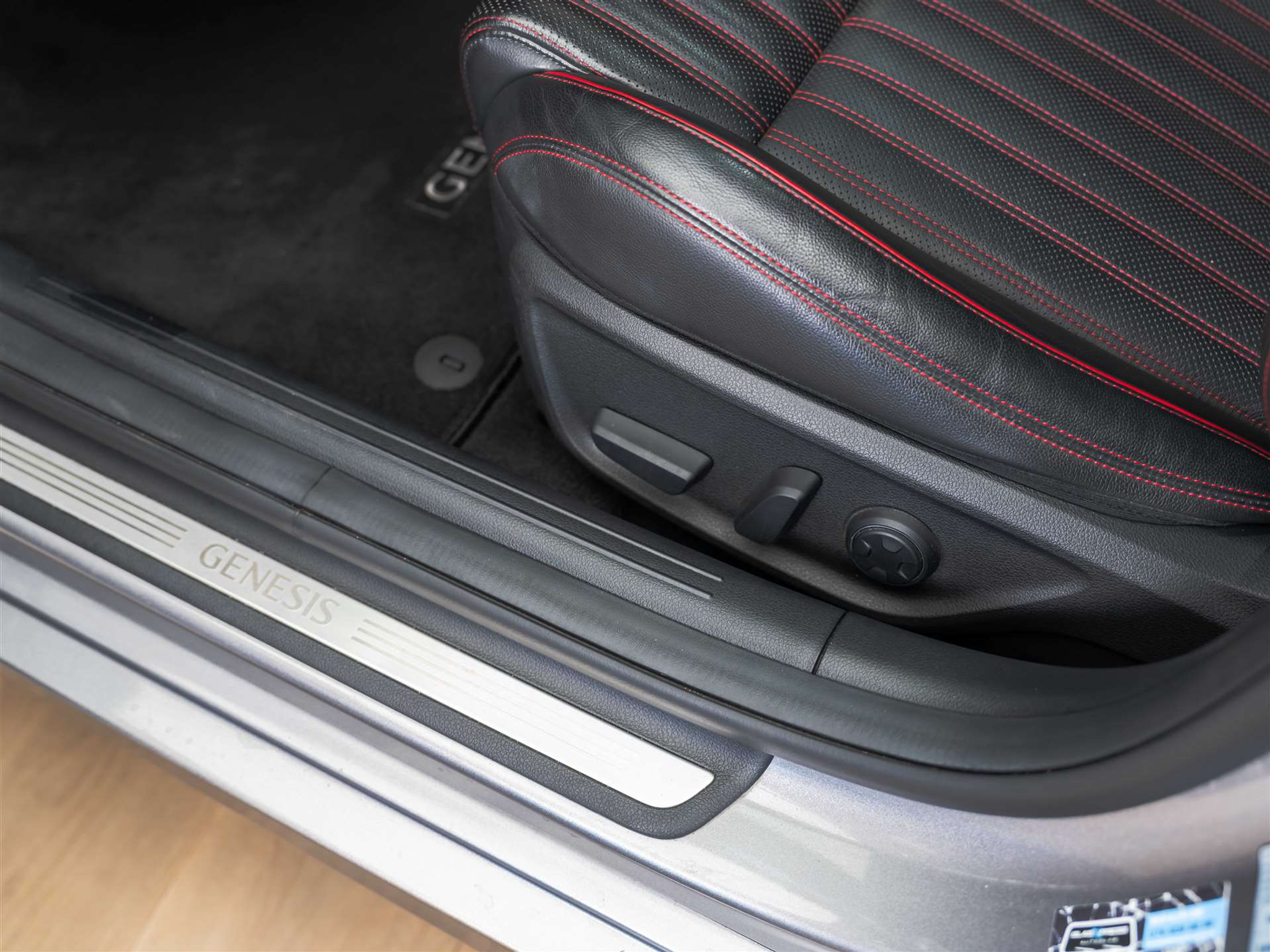 listing desktop thumbnail image 22