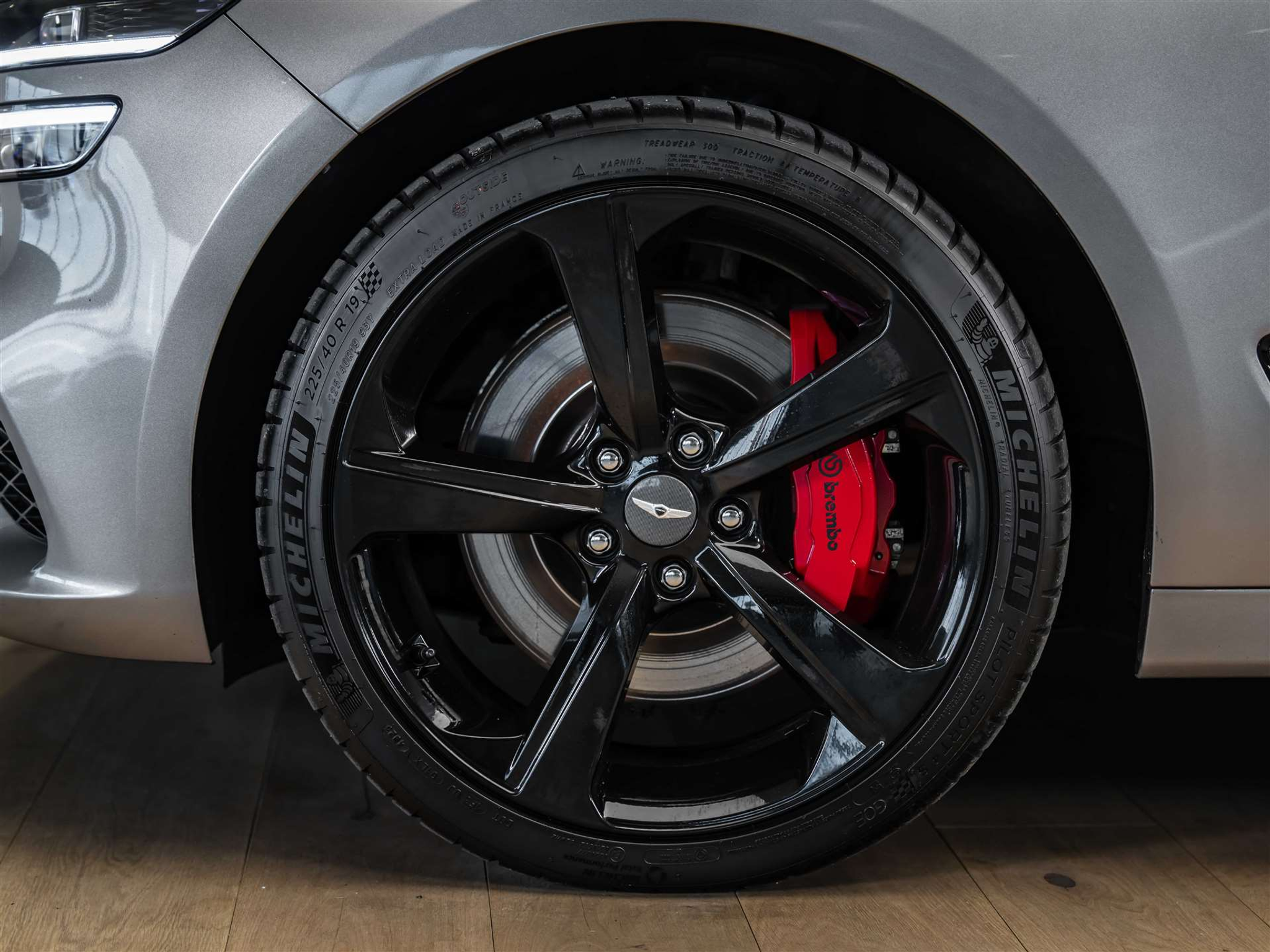 listing desktop thumbnail image 17