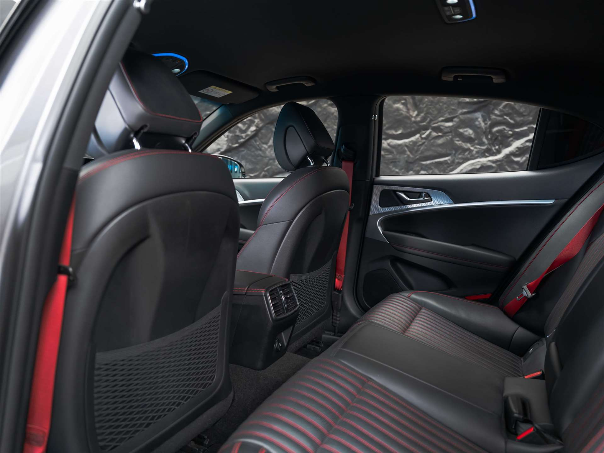 listing desktop thumbnail image 11