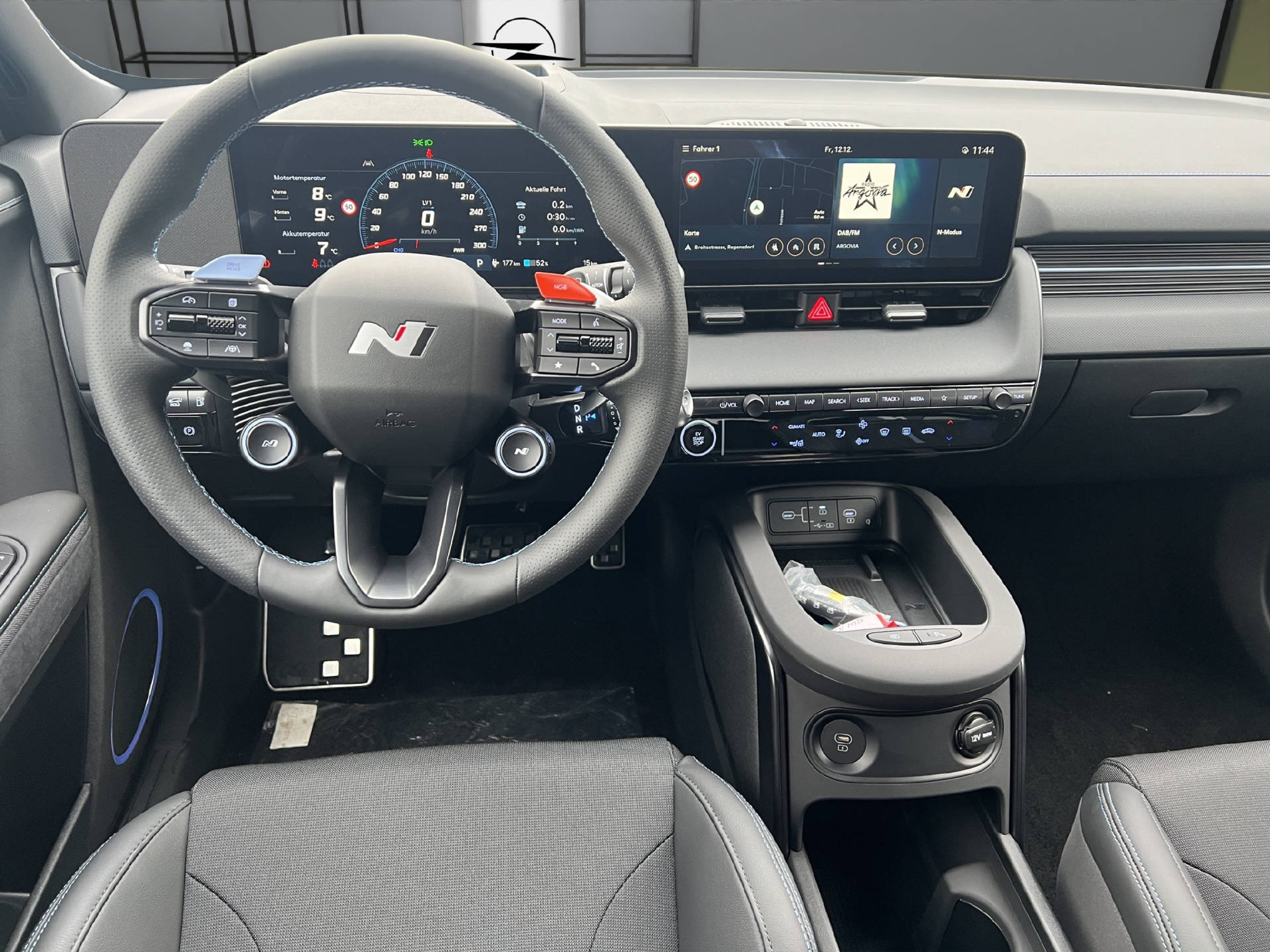 listing desktop thumbnail image 8