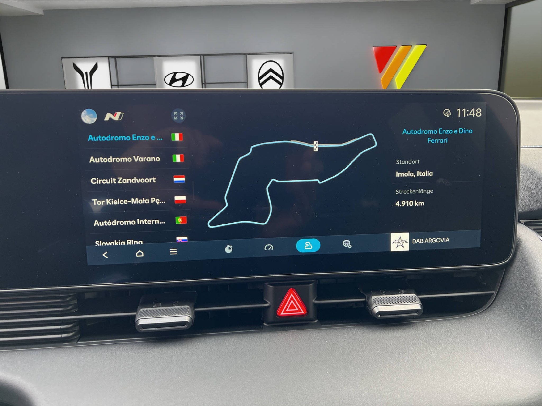 listing desktop thumbnail image 10