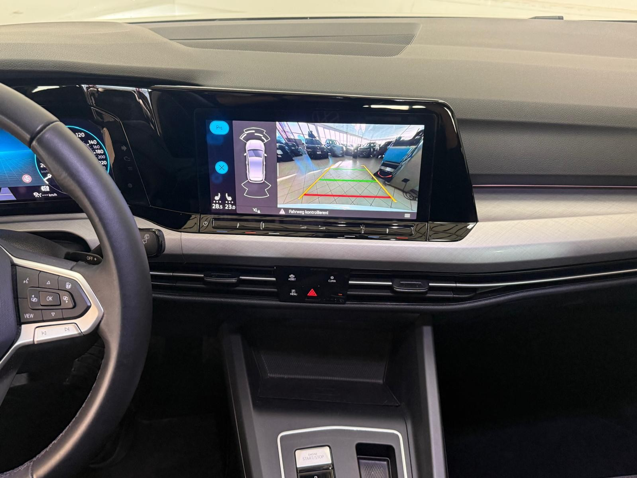 listing desktop thumbnail image 12