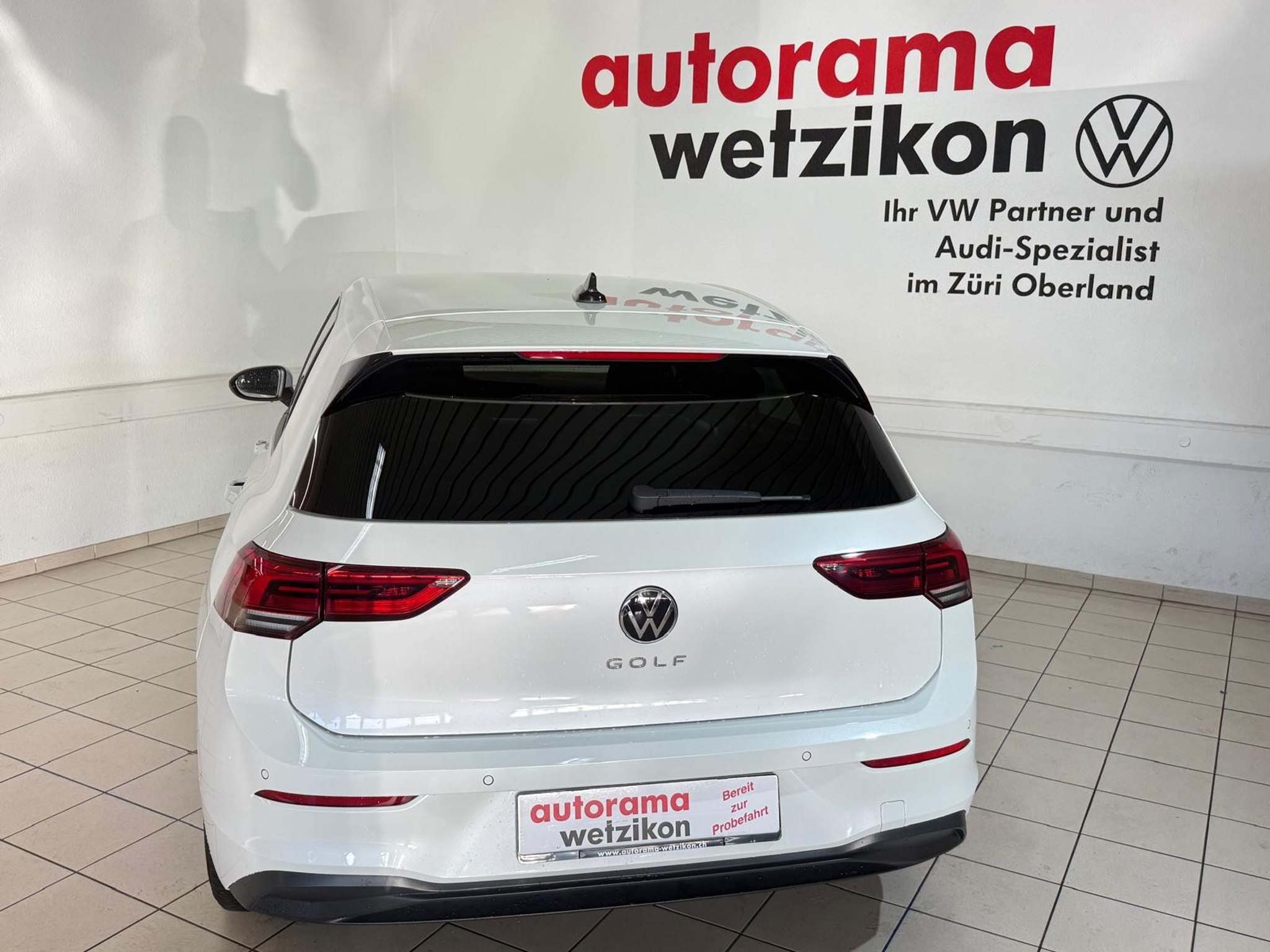 listing desktop thumbnail image 3