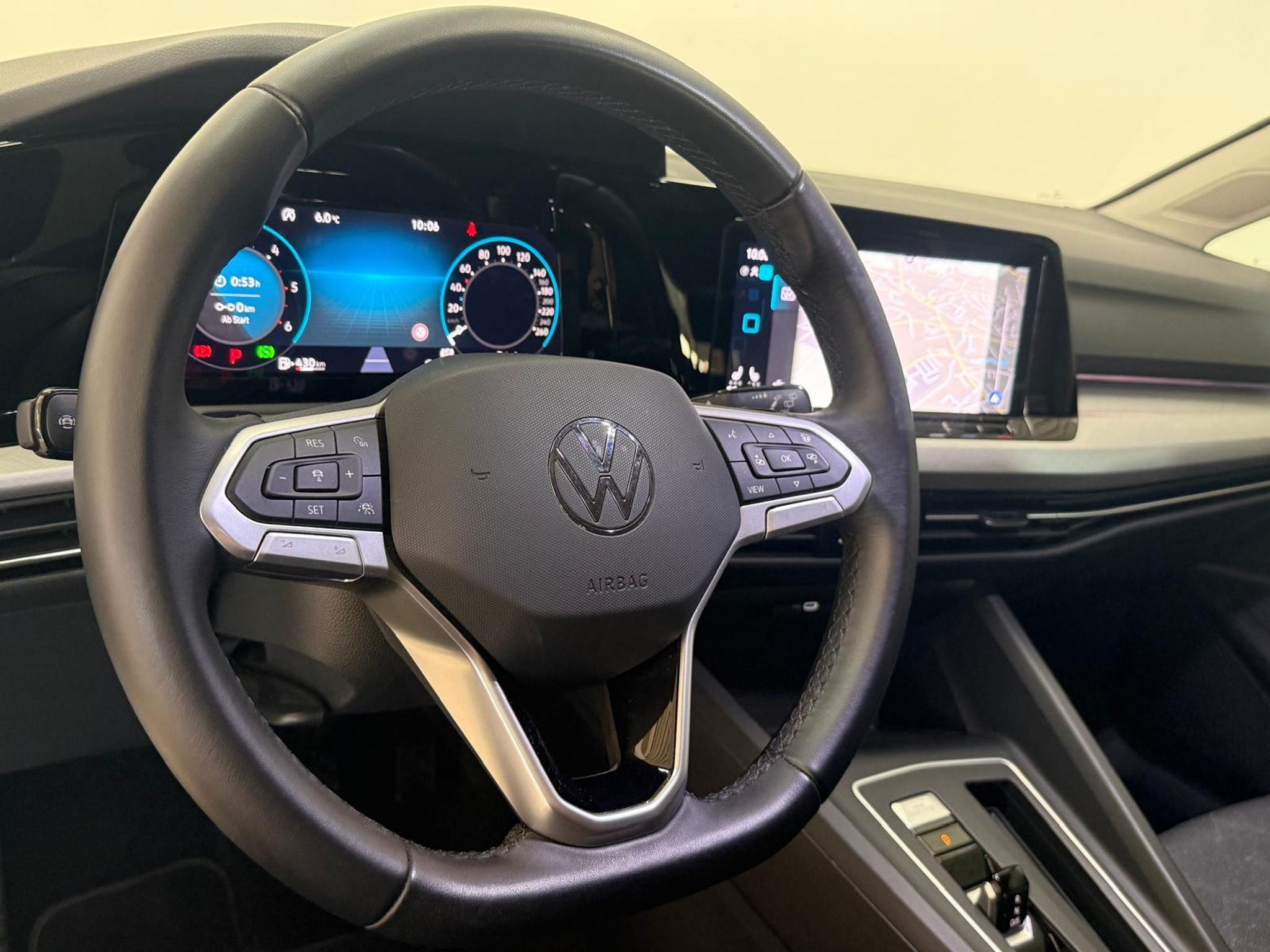 listing desktop thumbnail image 6