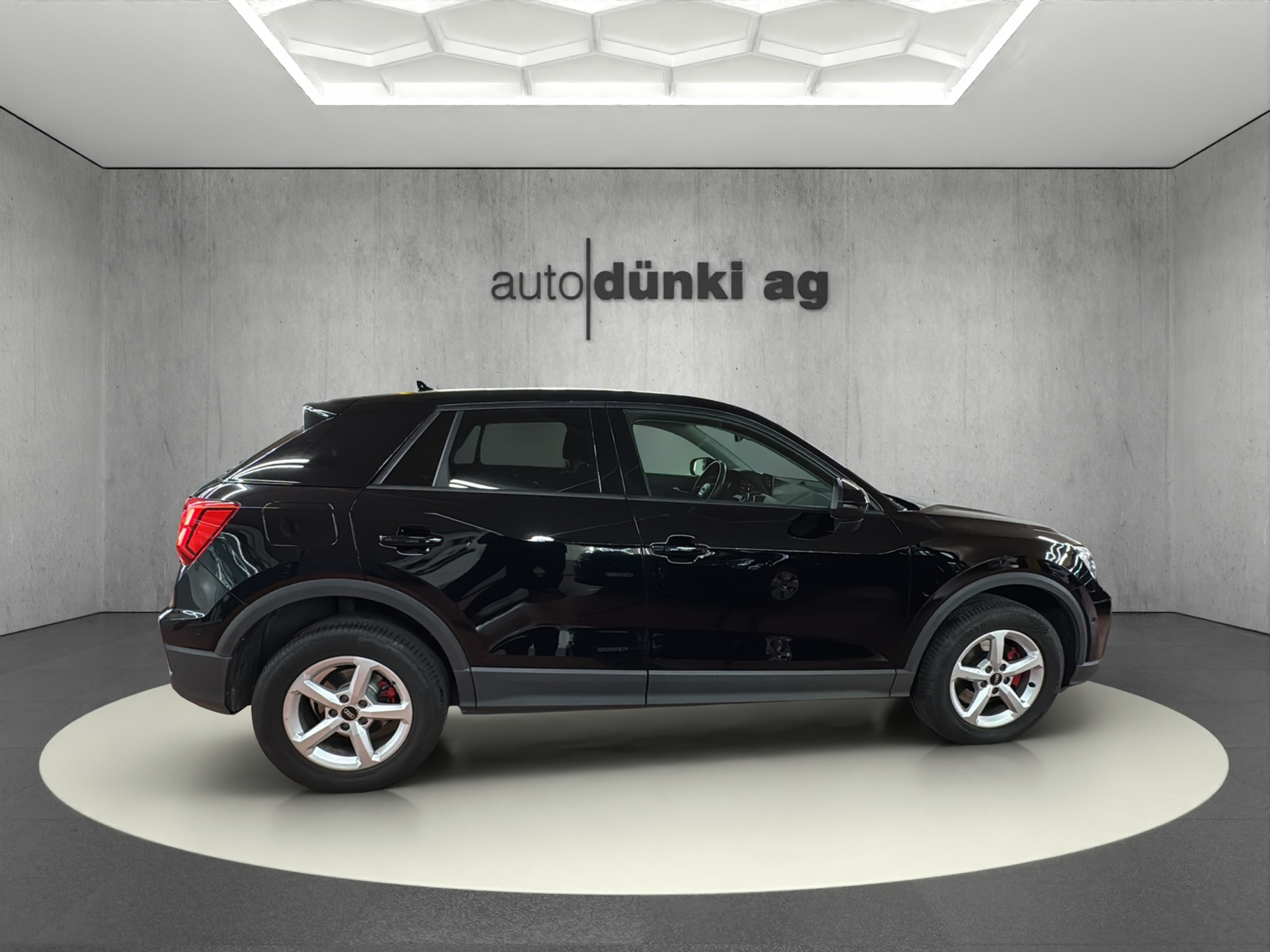 listing desktop thumbnail image 4