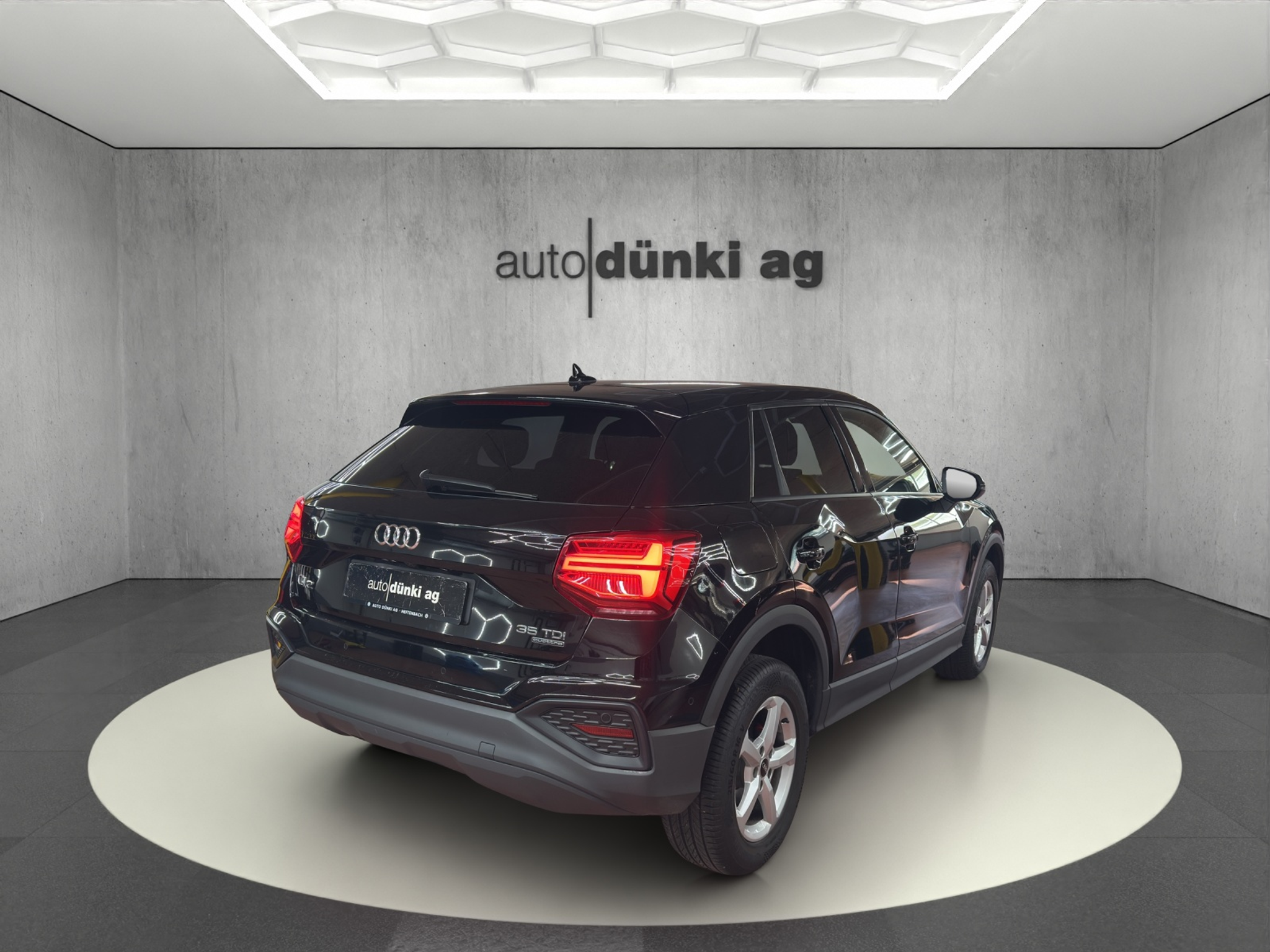 listing desktop thumbnail image 3